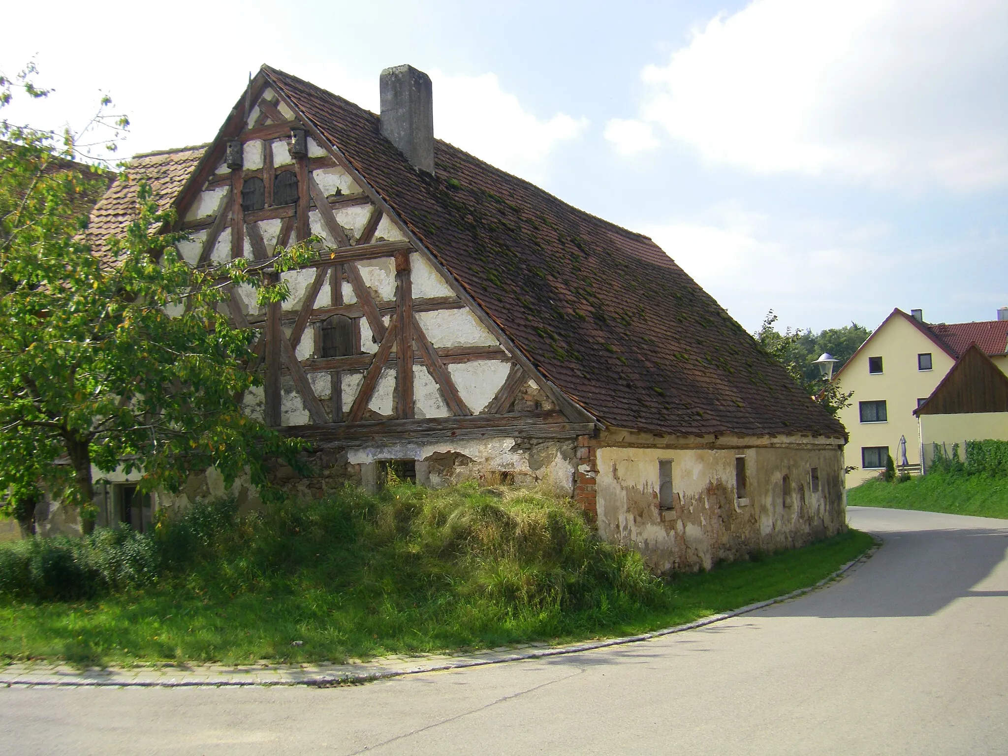 Photo showing: Baudenkmal; Alter Bauernhof; Mausendorf 10, Neuendettelsau