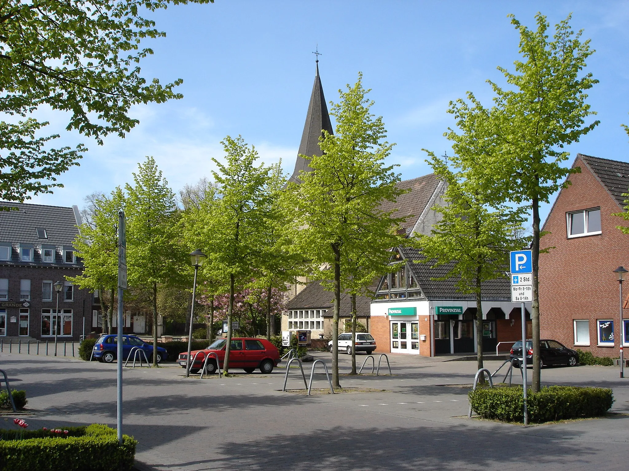 Photo showing: Zentrum von Münster-Nienberge mit St. Sebastian im Hintergrund