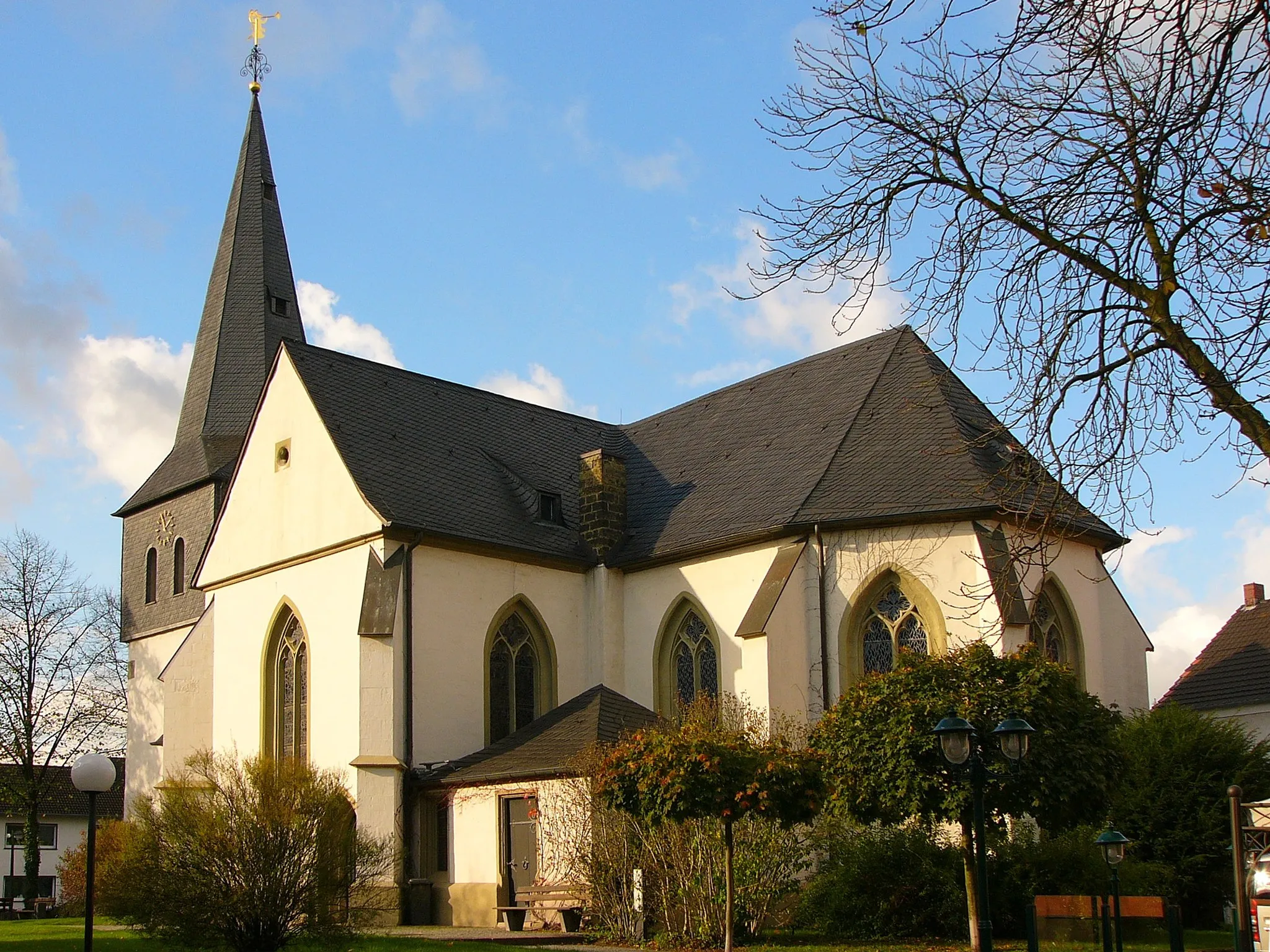 Photo showing: Ev. Pfarrkirche St. Pankratius.