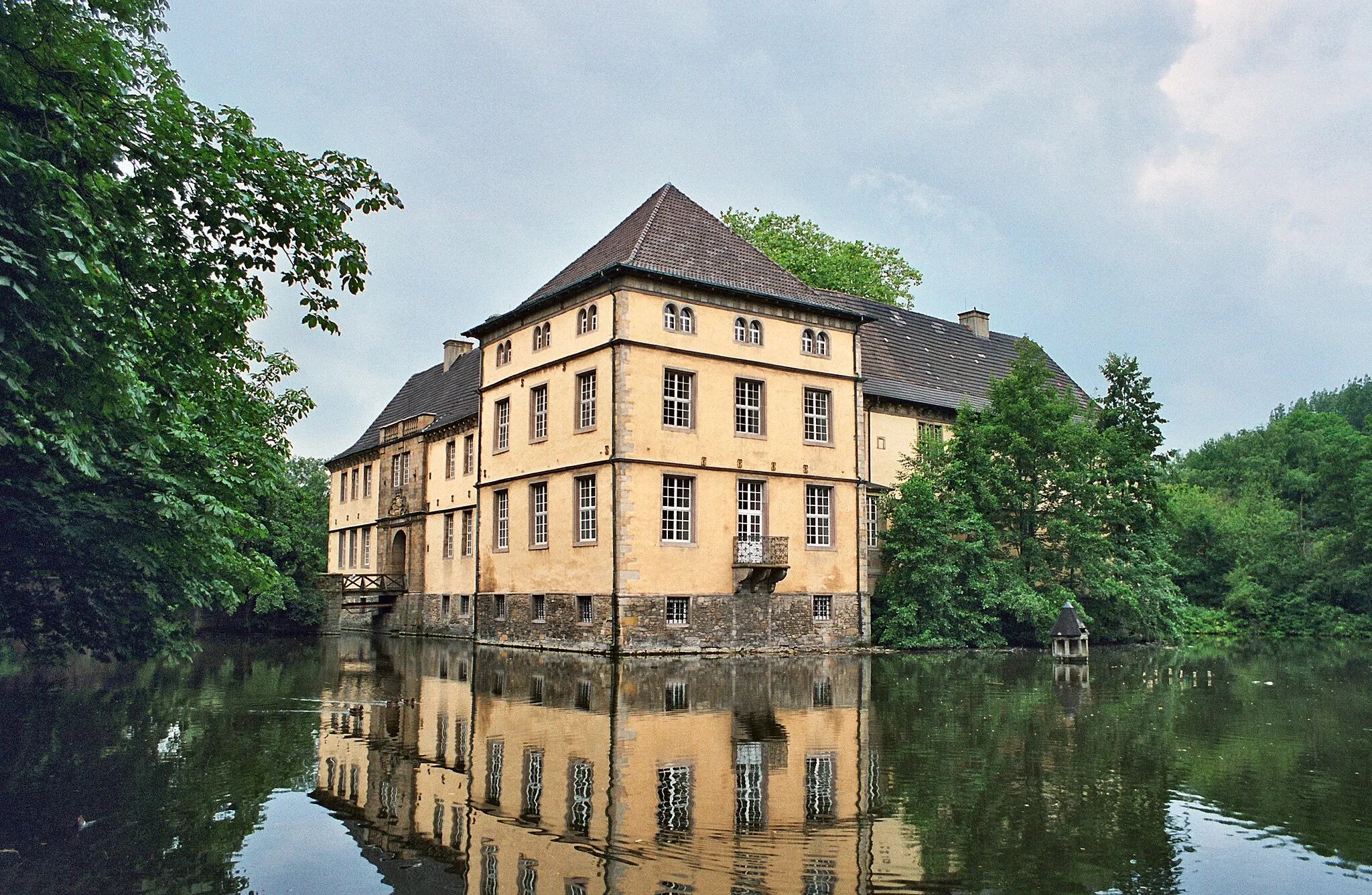 Photo showing: Castle Struenkede in Herne, Germany