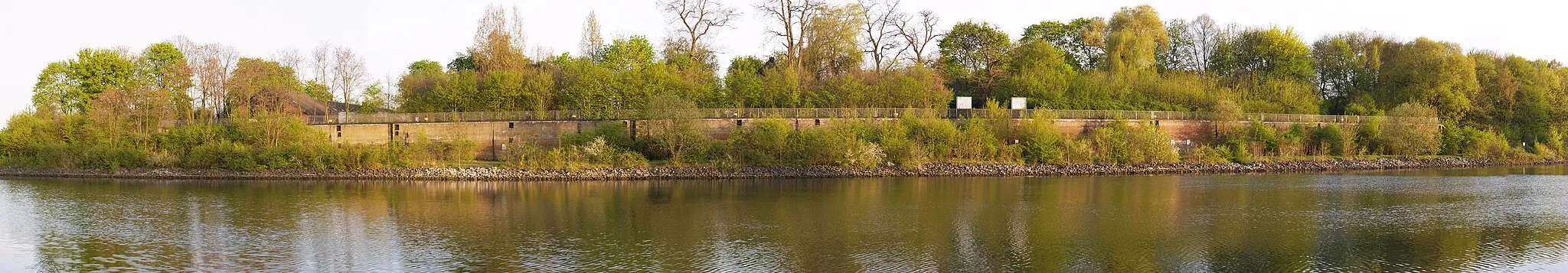 Photo showing: Former lock Herne-West at the Rhein-Herne-Kanal (Panorama of 5 pictures)