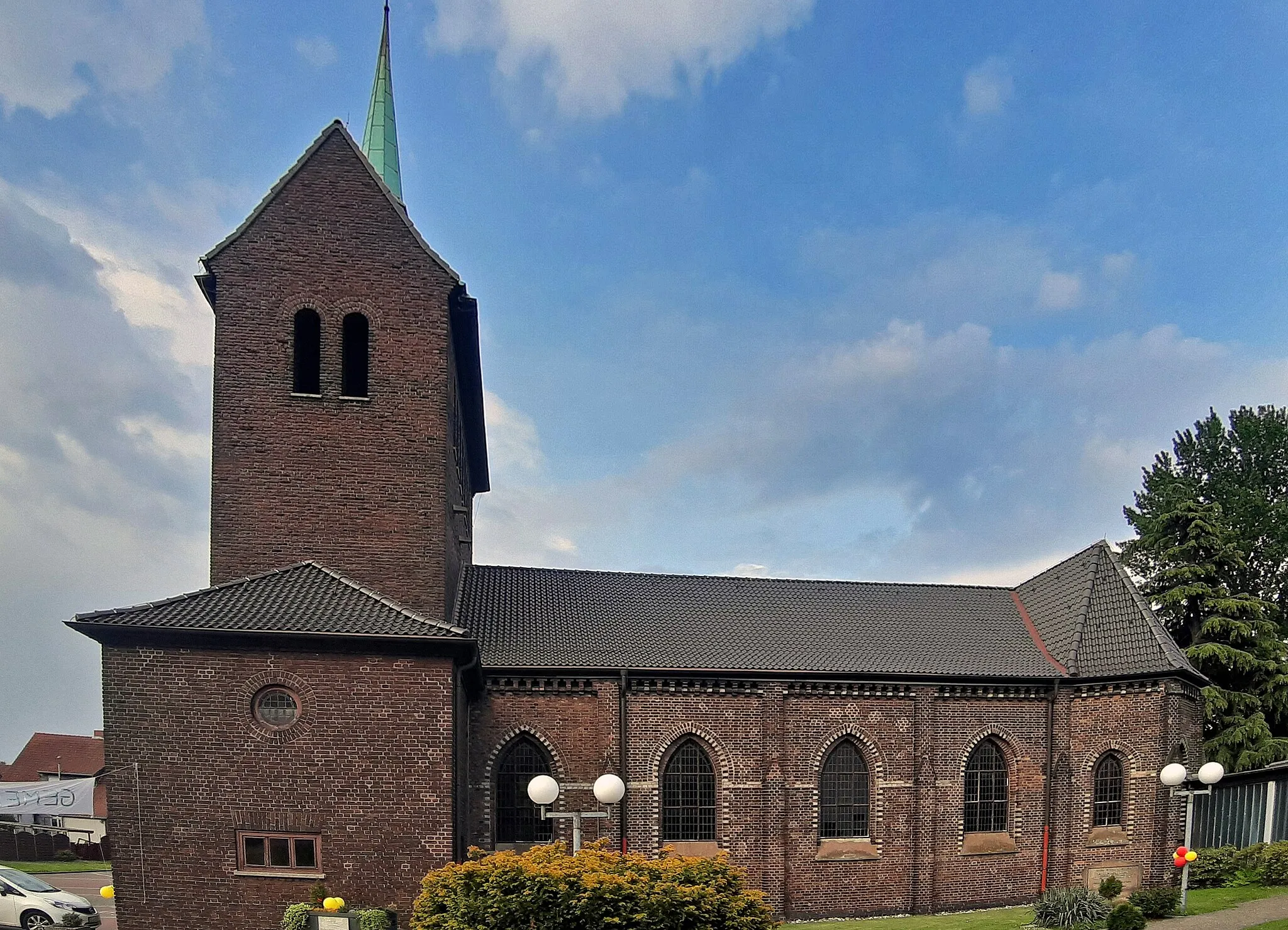 Photo showing: Evangelische Kirche in Essen-Karnap, erbaut 1898