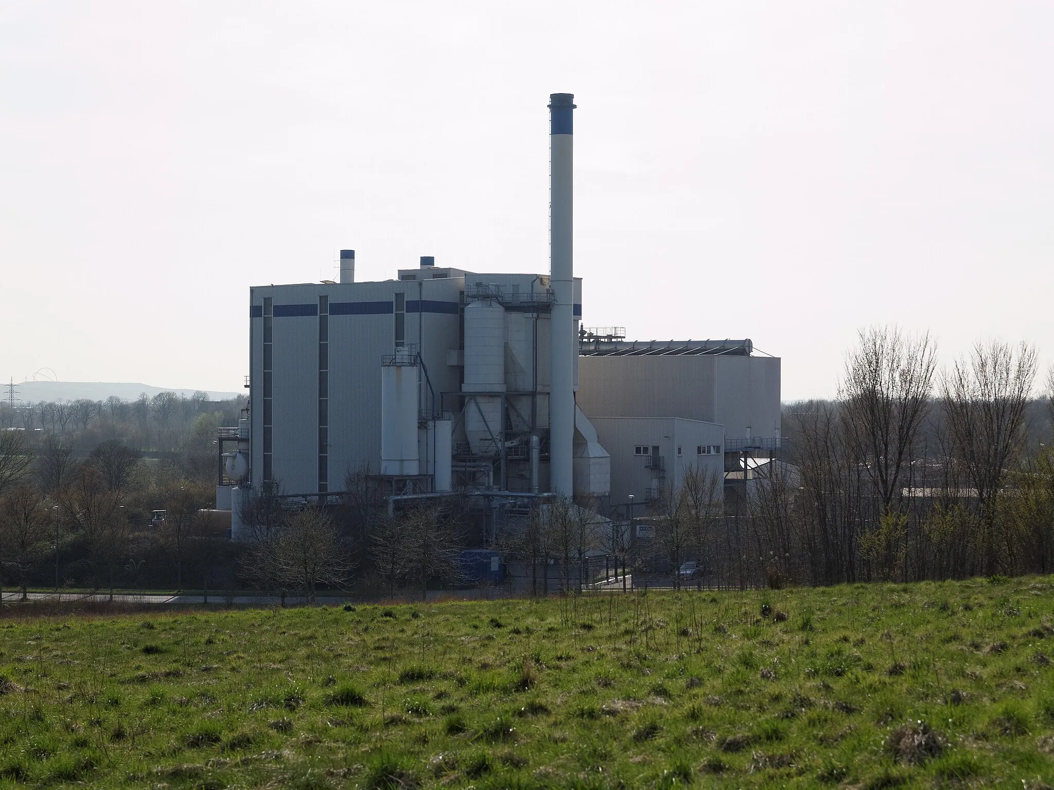 Photo showing: Recklighausen, Biomasse Heiz- und Kraftwerk de:Biomasse-Heizkraftwerk Recklinghausen im Ortsteil de:Suderwich, betrieben von der Ökotech GmbH