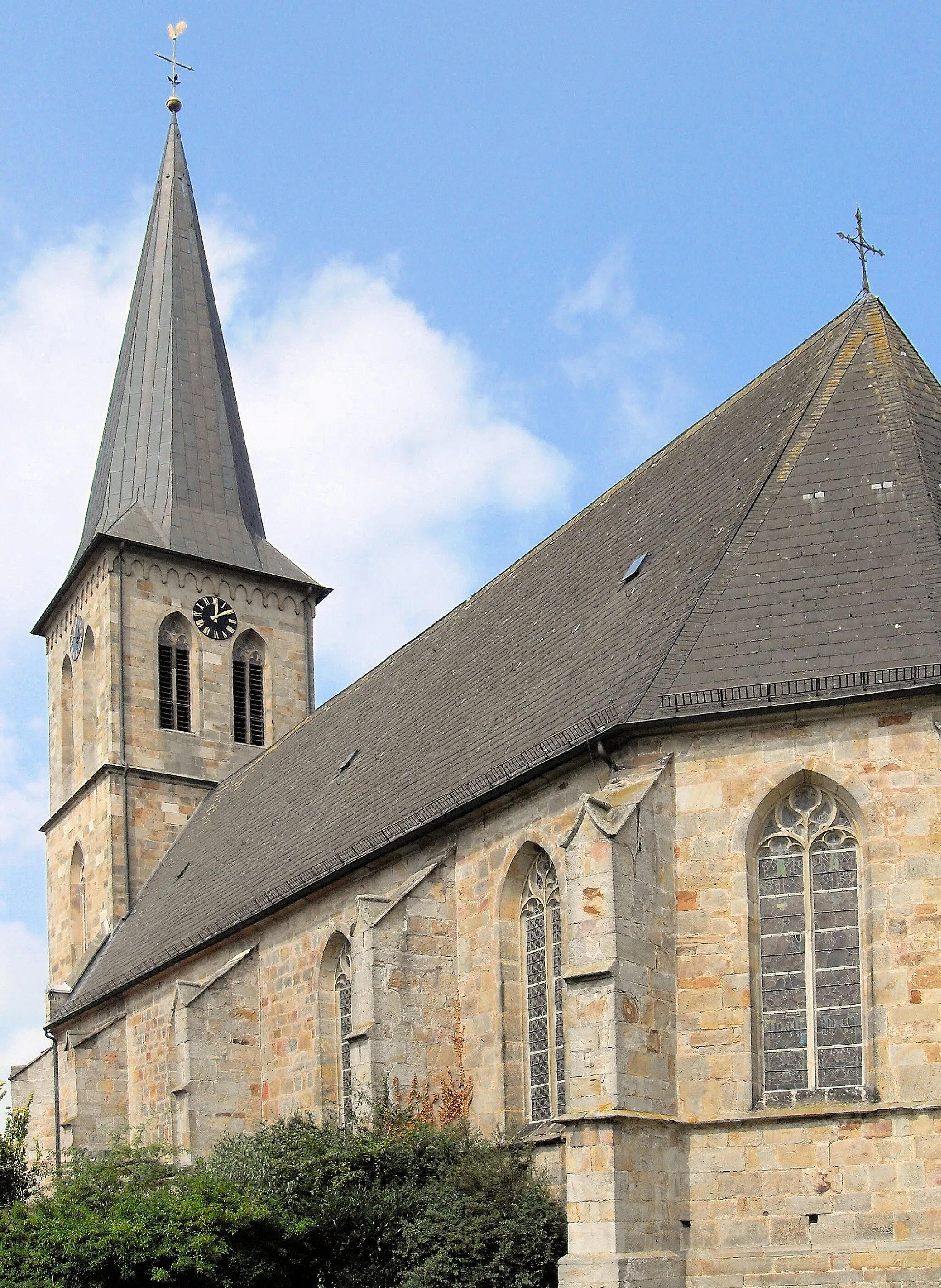 Photo showing: Südostseite der Pfarrkirche St. Servatius in Beesten, Landkreis Emsland