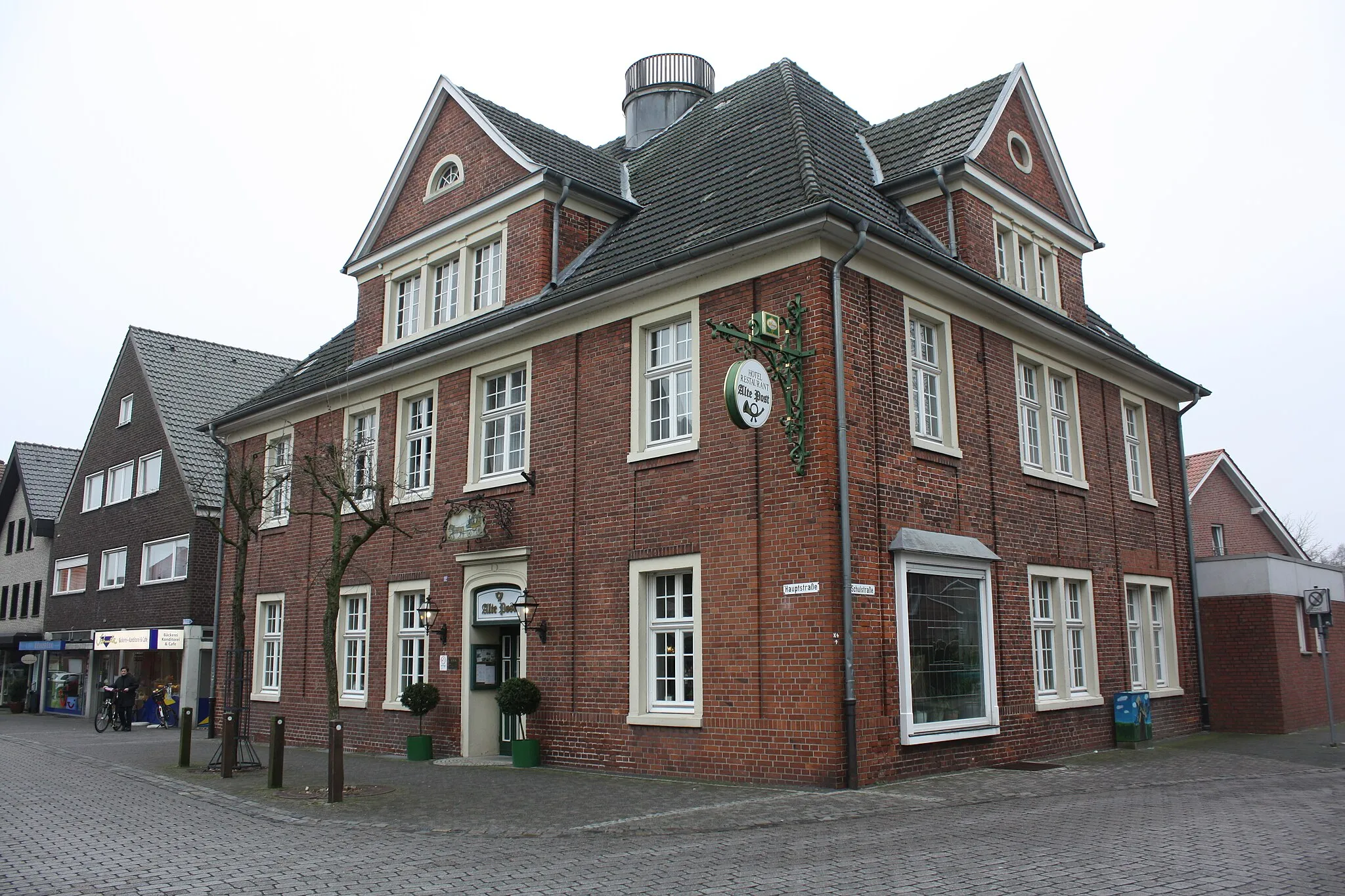 Photo showing: Alte Post in Ostbevern. Ecke Hauptstraße / Schulstraße