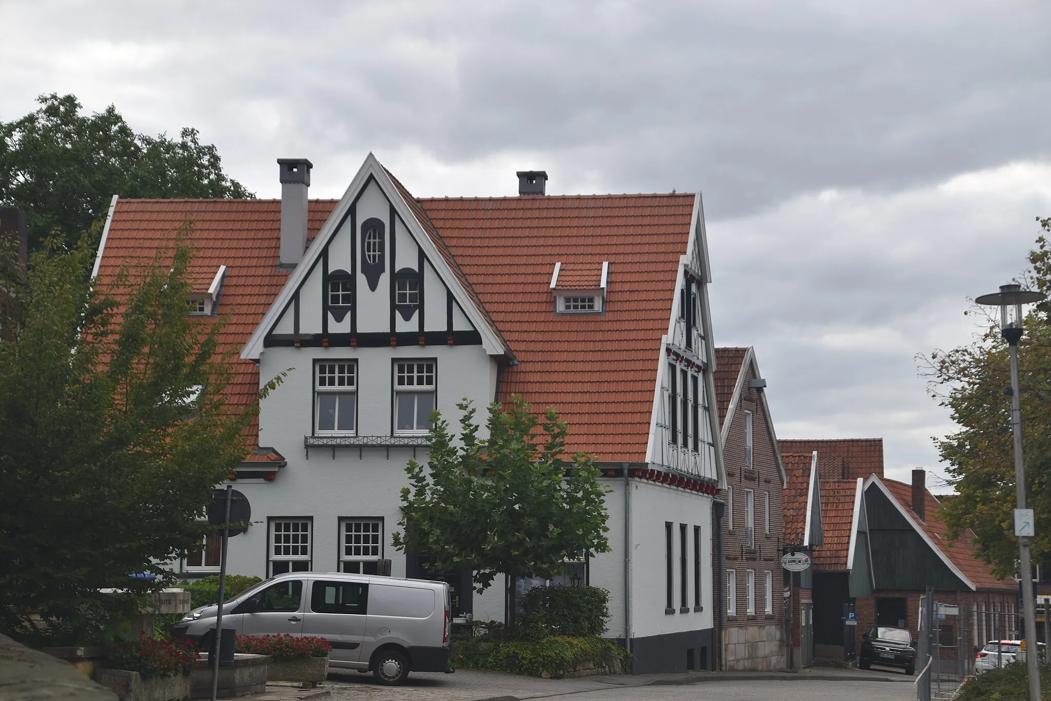 Photo showing: Gasthof,,Gildehaus" mit Speicher, ehem. Tischlerei mit 2 Nebengebäuden