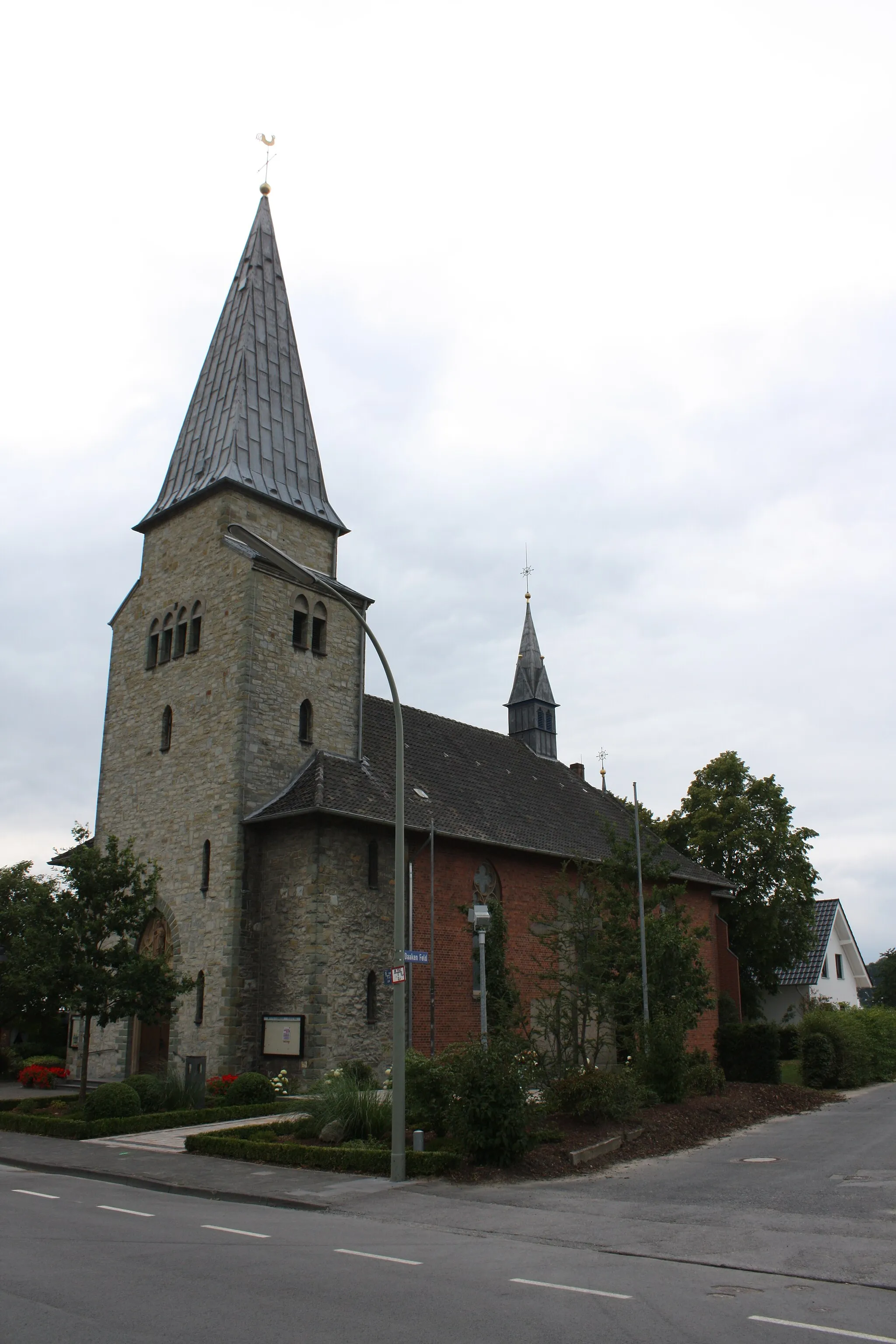 Photo showing: katholische Herz Jesu-Kirche in Batenhorst