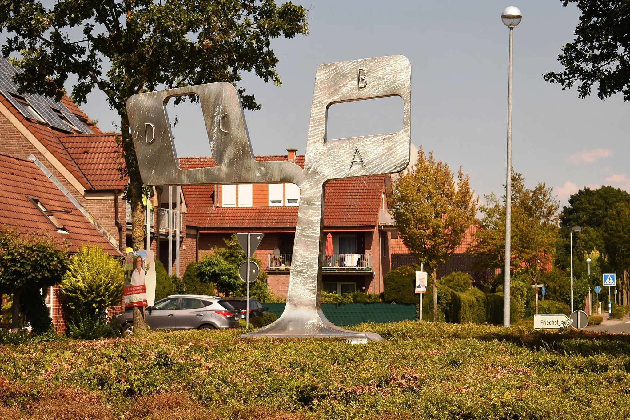 Photo showing: Sculpture by Dieter Heilers in Reckenfeld based on the map of the former depository for short range weapons Hembergen