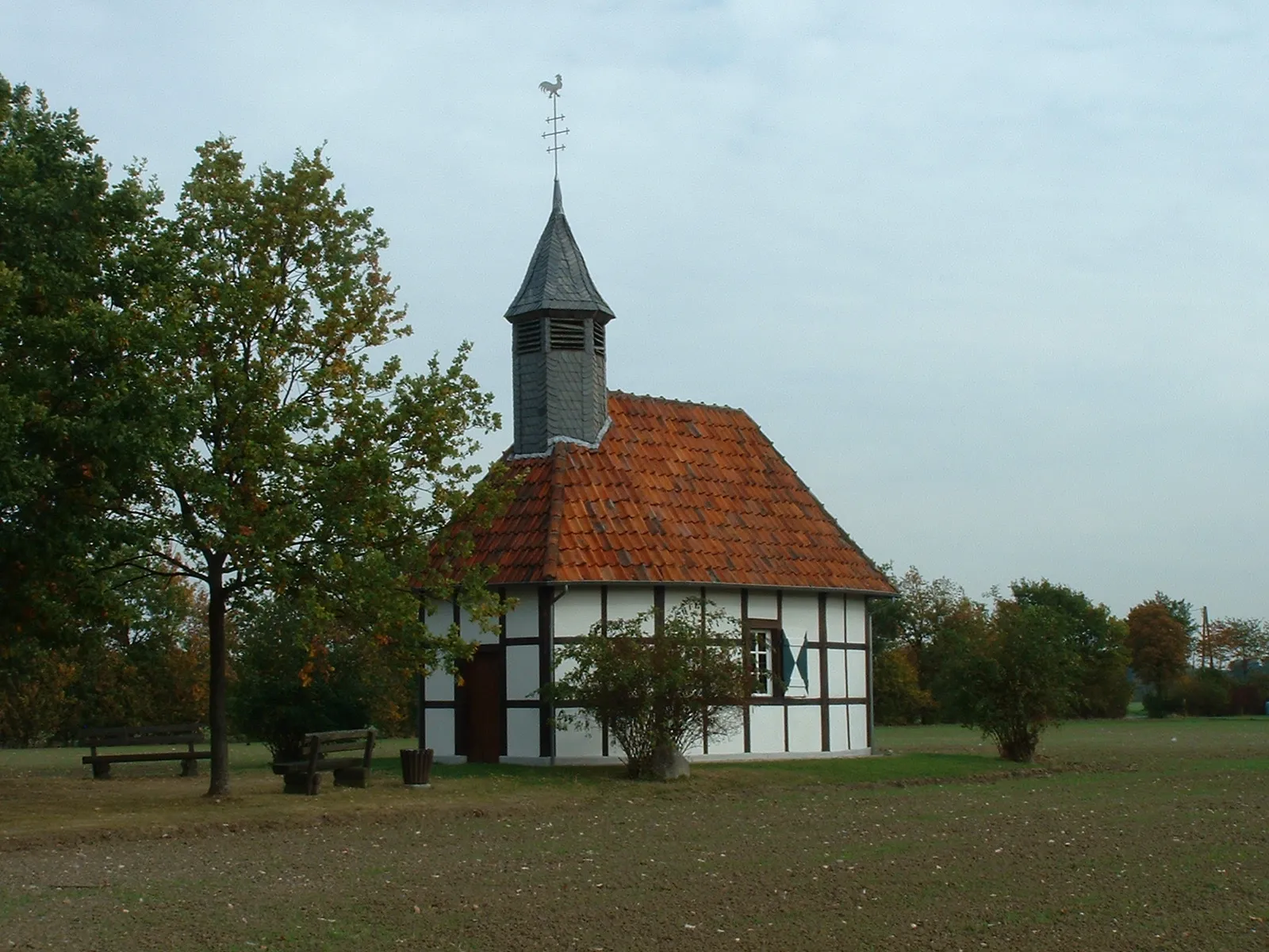 Photo showing: View of the Rückämper chapel in Enniger