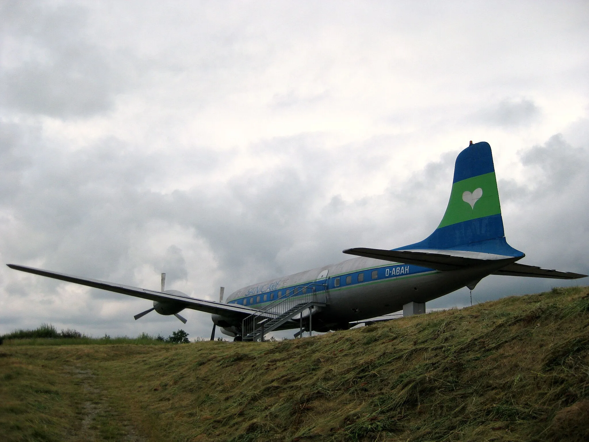 Photo showing: Douglas DC-6 in Bad Laer,