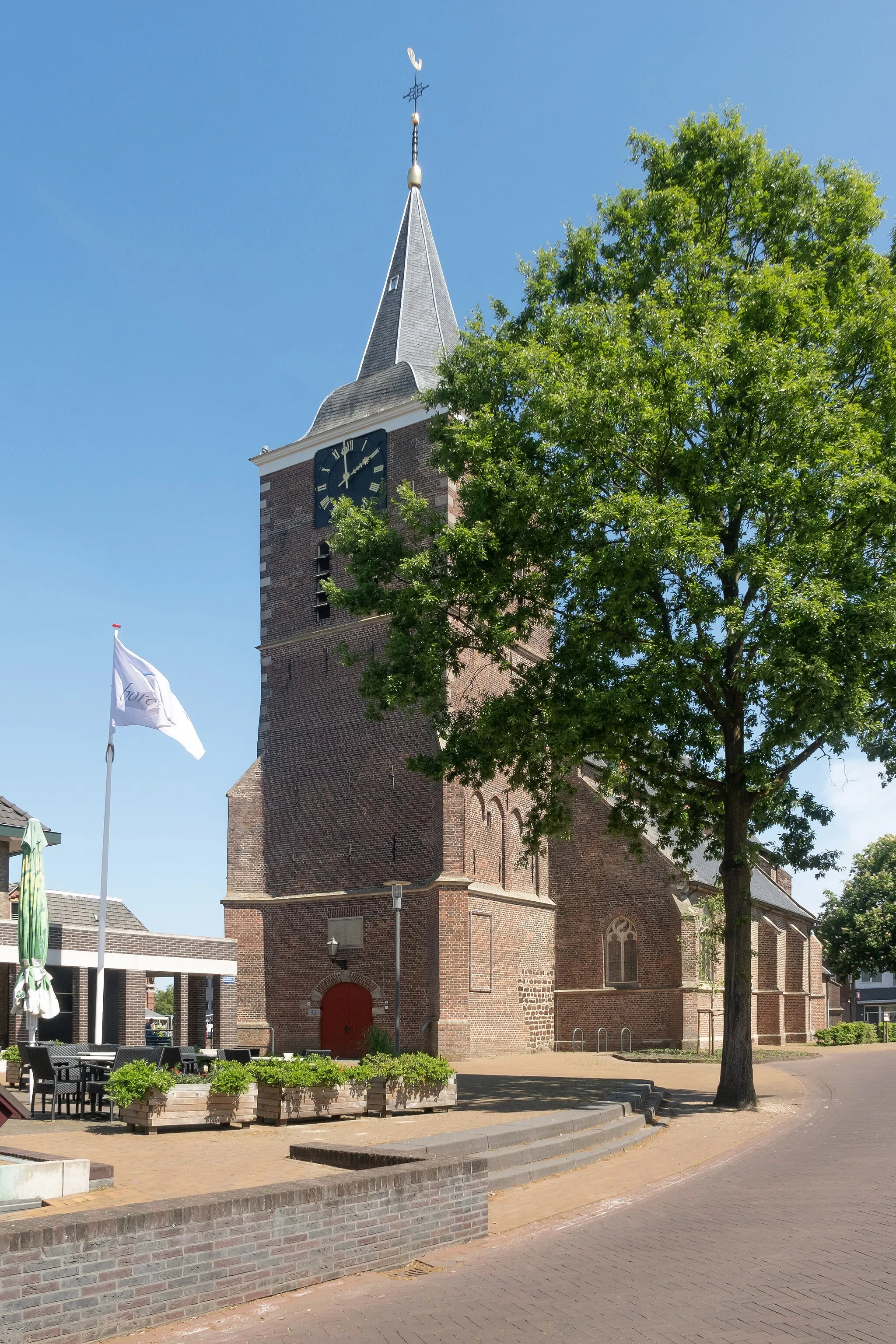 Photo showing: Varsseveld, church: the Grote of Laurentiuskerk
