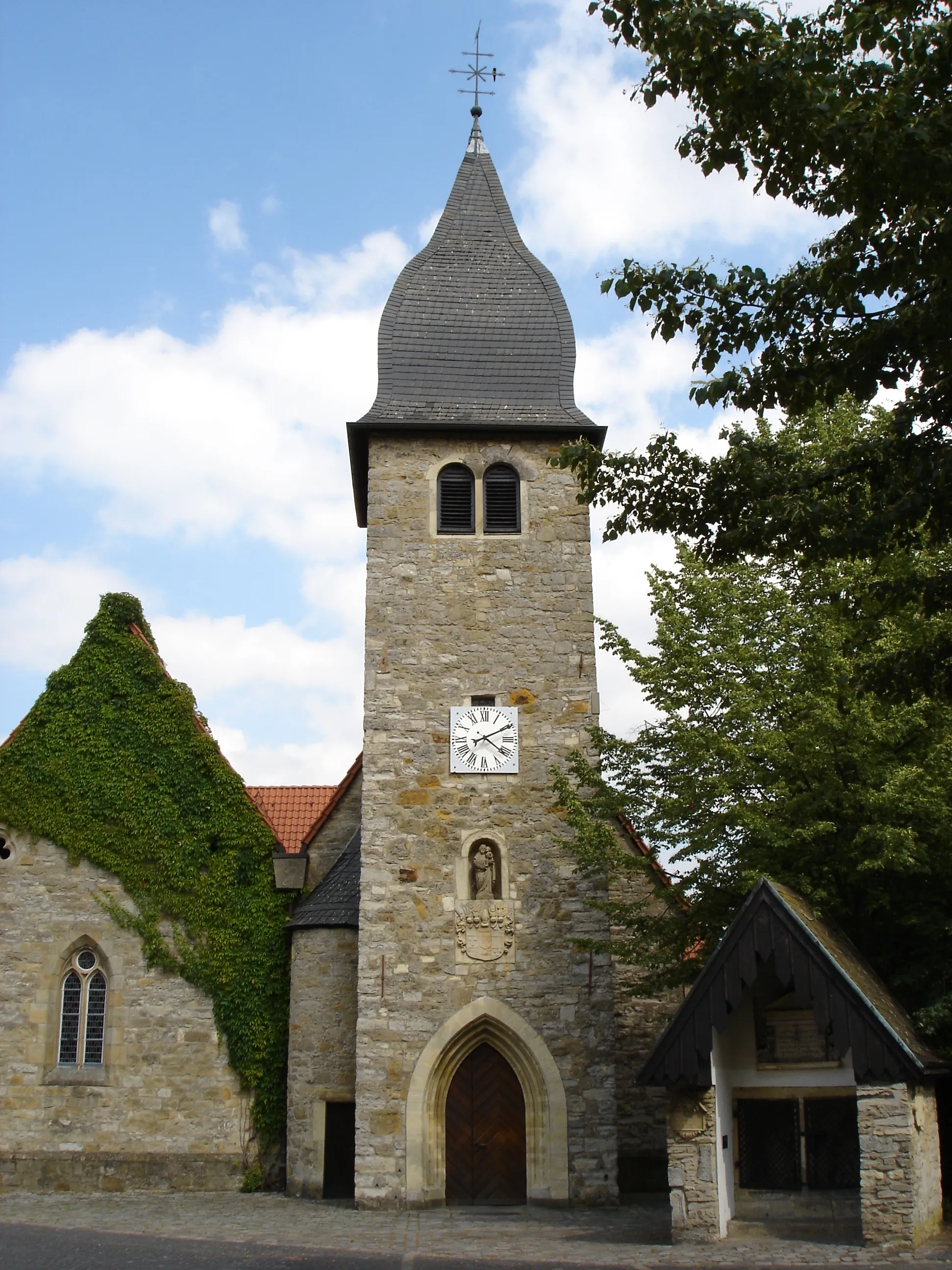 Photo showing: Die St. Josef-Kirche im Stadtteil Kinderhaus in Münster, Westfalen, Germany