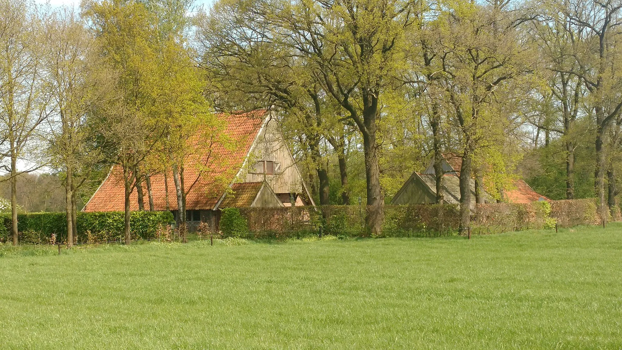 Photo showing: Tot zomerhuisje verbouwd en gerestaureerd vakwerkboerderijtje