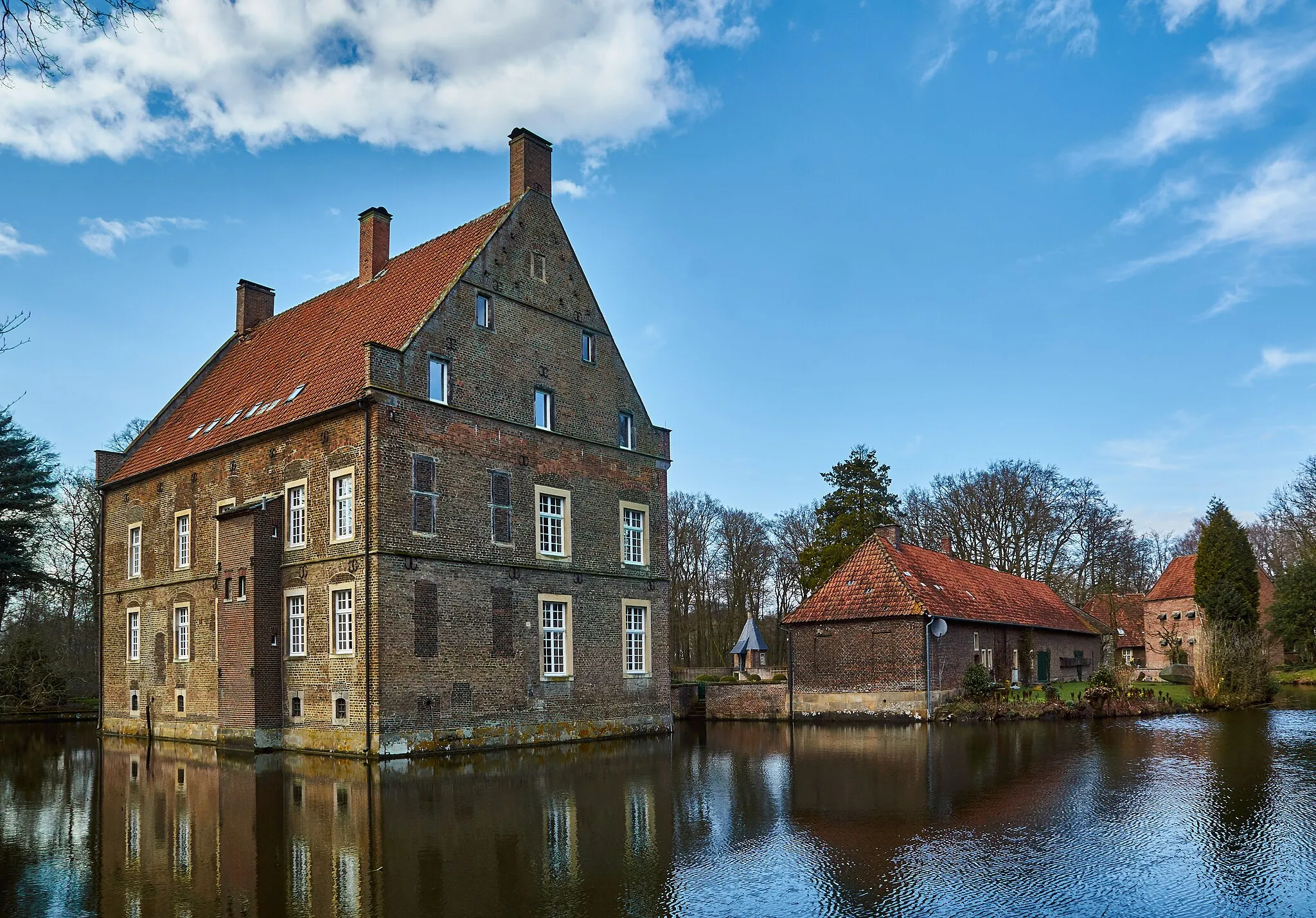 Photo showing: Haus Welbergen, a water castle  in Welbergen, Ochtrup, North Rhine-Westphalia, Germany.