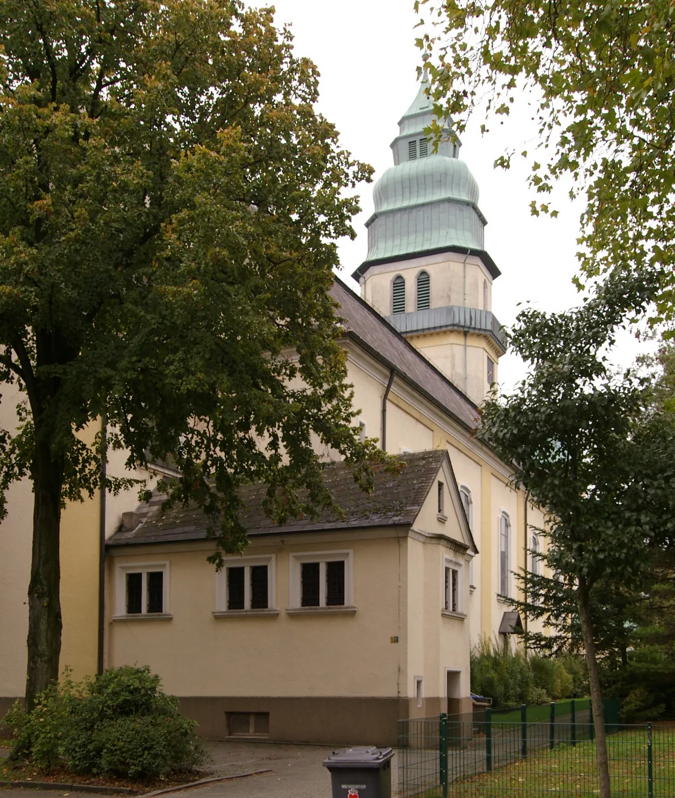 Photo showing: Katholische Herz-Jesu-Kirche in Lünen-Brambauer