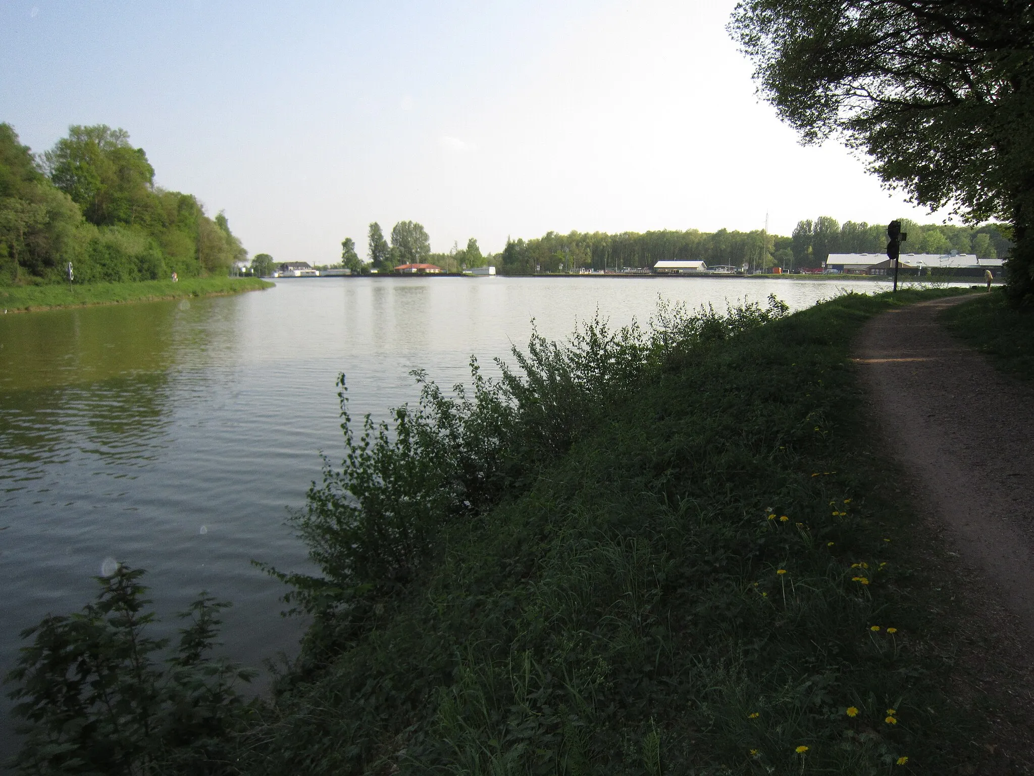 Photo showing: Nasses Dreieck. Mündung des Mittellandkanals in den Dortmund-Ems-Kanal bei Bevergern (Kreis Steinfurt)