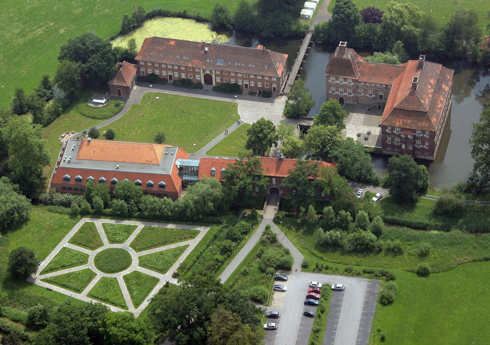Photo showing: Luftbildaufnahme Hamm, Schloss Oberwerries