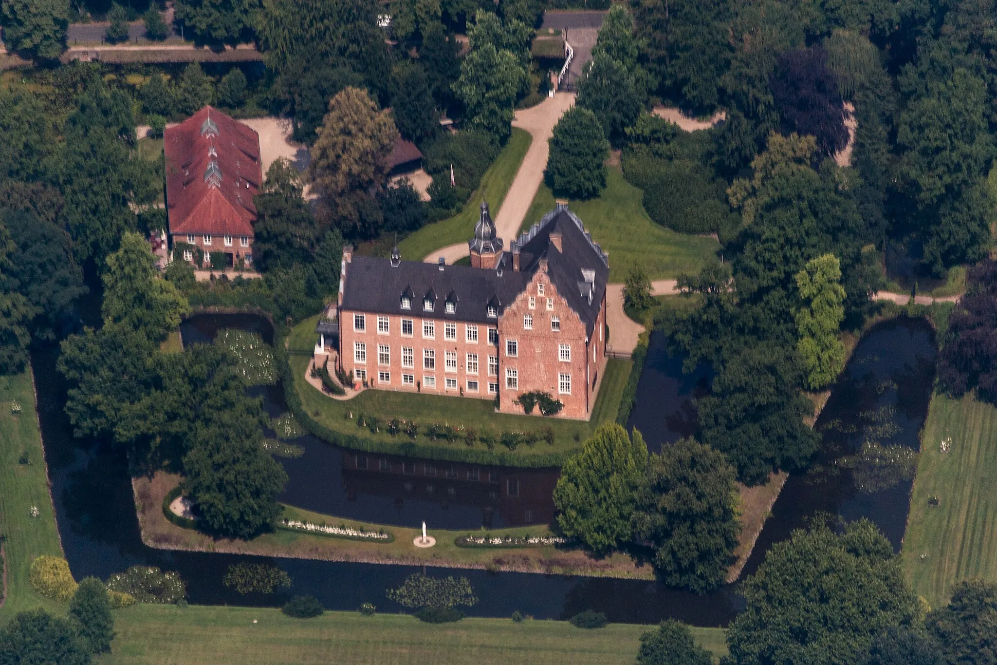 Photo showing: Rhede Castle, Rhede, North Rhine-Westphalia, Germany