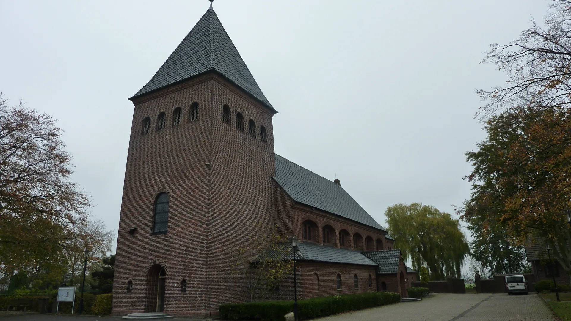 Photo showing: kirche, Borkenwirthe