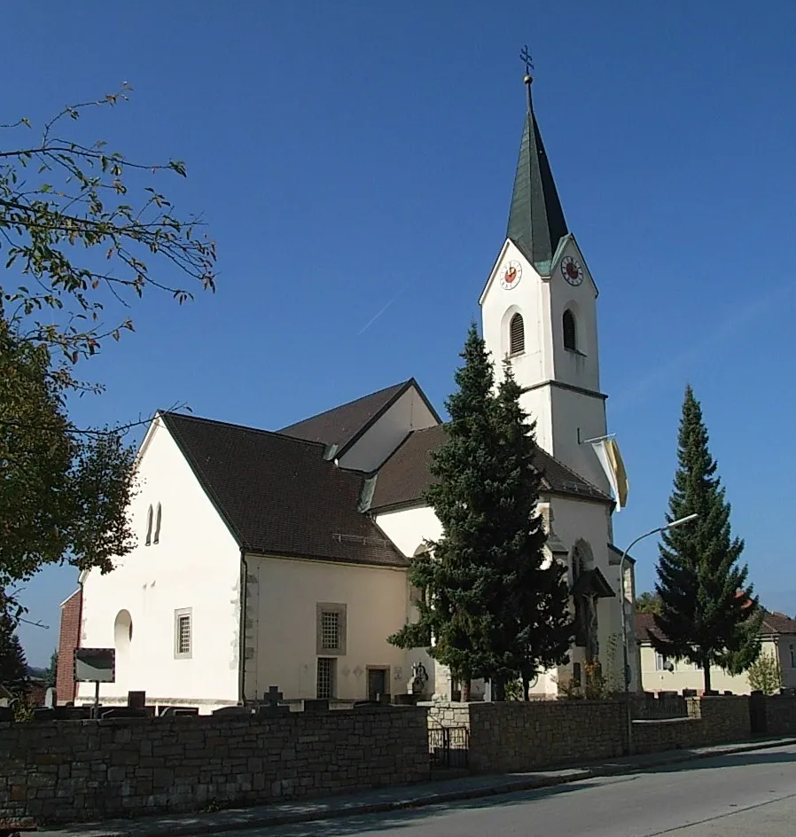 Photo showing: Tiefenbach (Passau), St Margaret Parish Church from south-east.