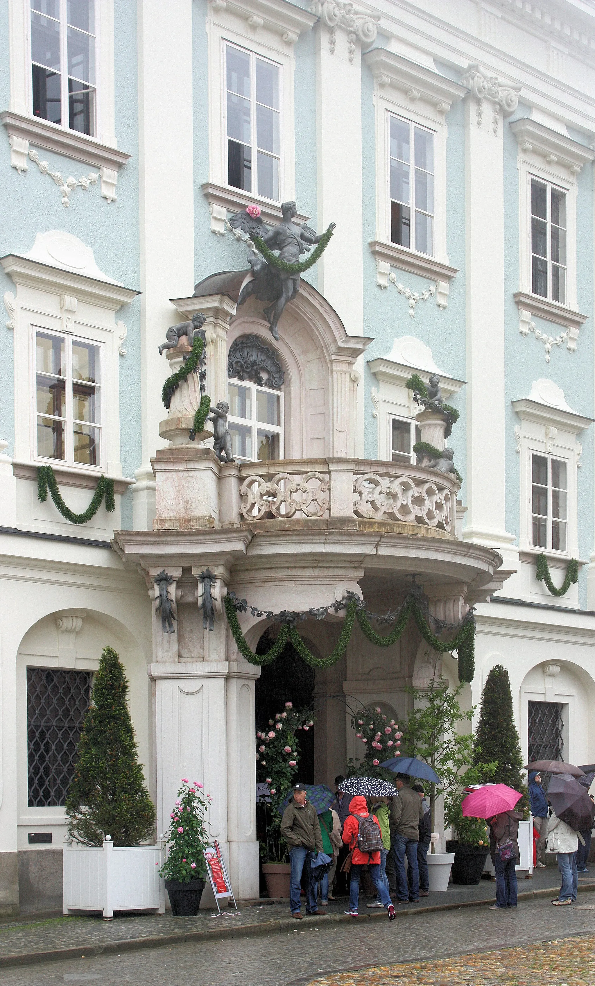 Photo showing: Passau, Neue Residenz,  the portal