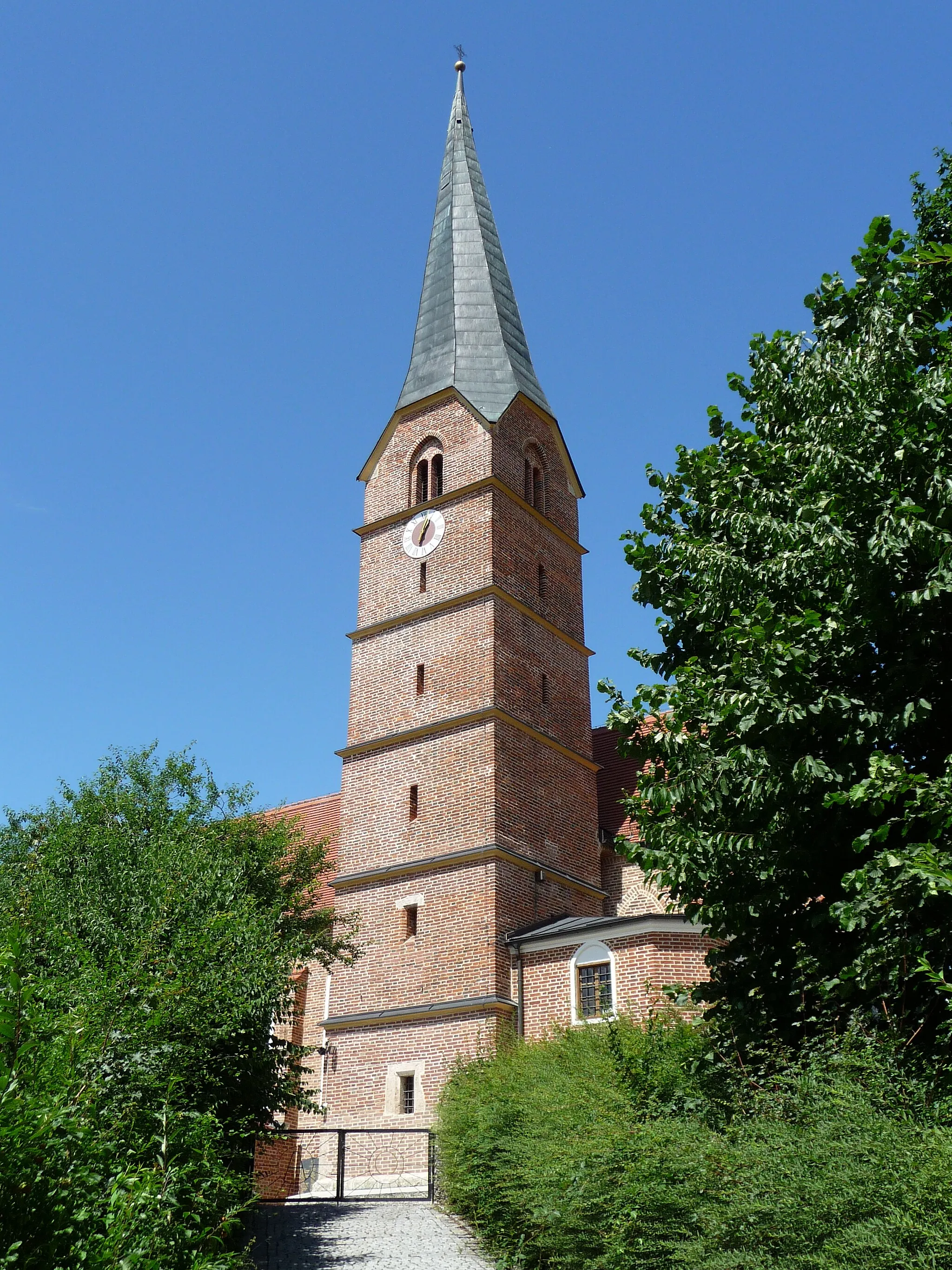 Photo showing: Die Pfarrkirche St. Stephanus in Reut