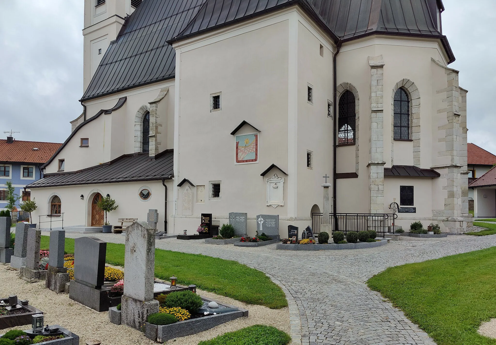 Photo showing: Katholische Pfarrkirche St. Jakobus der Ältere Gottsdorf, Gemeinde Untergriesbach, Landkreis Passau, Niederbayern, Bayern, Deutschland