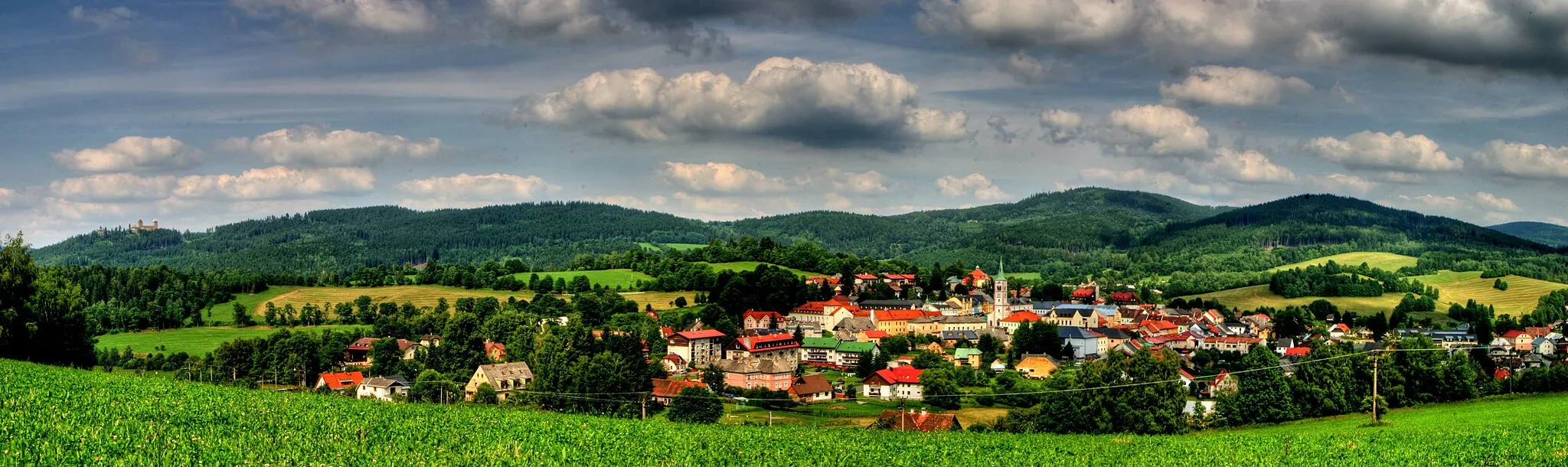 Photo showing: Panorama Kašperských Hor.