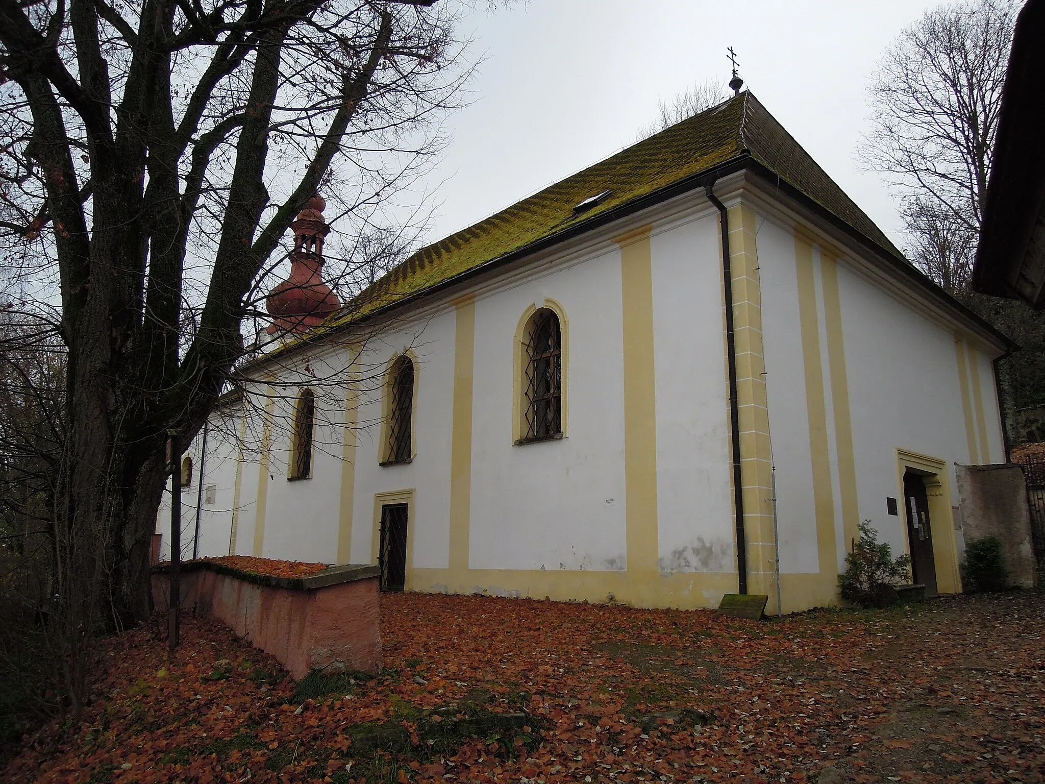 Photo showing: Kostel svatého Vintíře (Church of Gunther of Bohemia)
location: Dobrá Voda, Czech Republic
author: Jan Helebrant
www.juhele.blogspot.com

license CC BY-SA