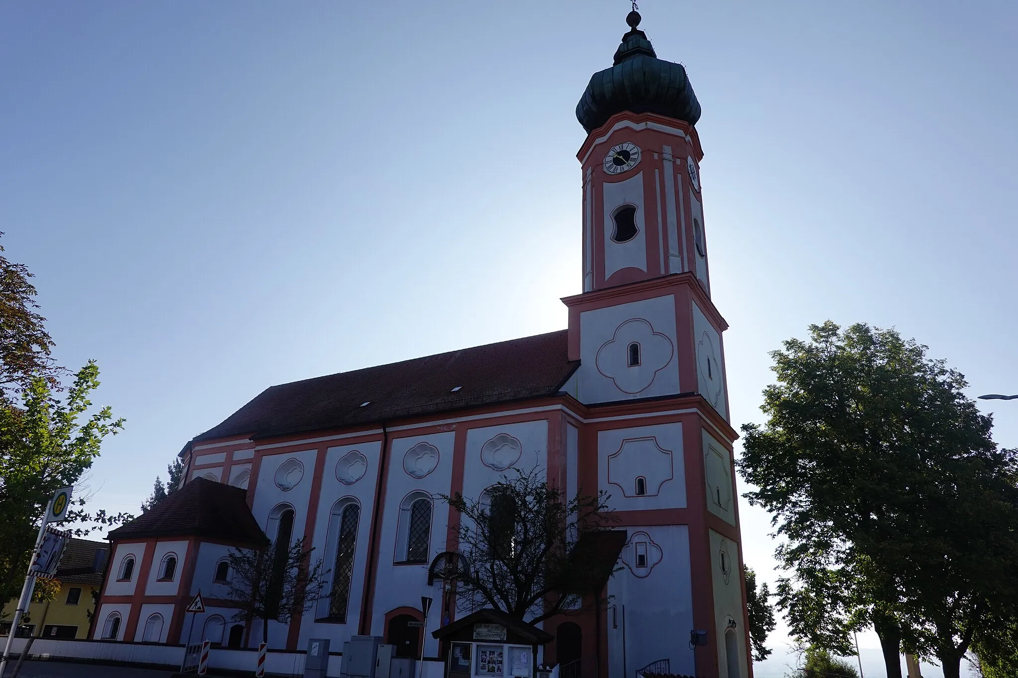 Photo showing: Kirche in Thürnthenning.