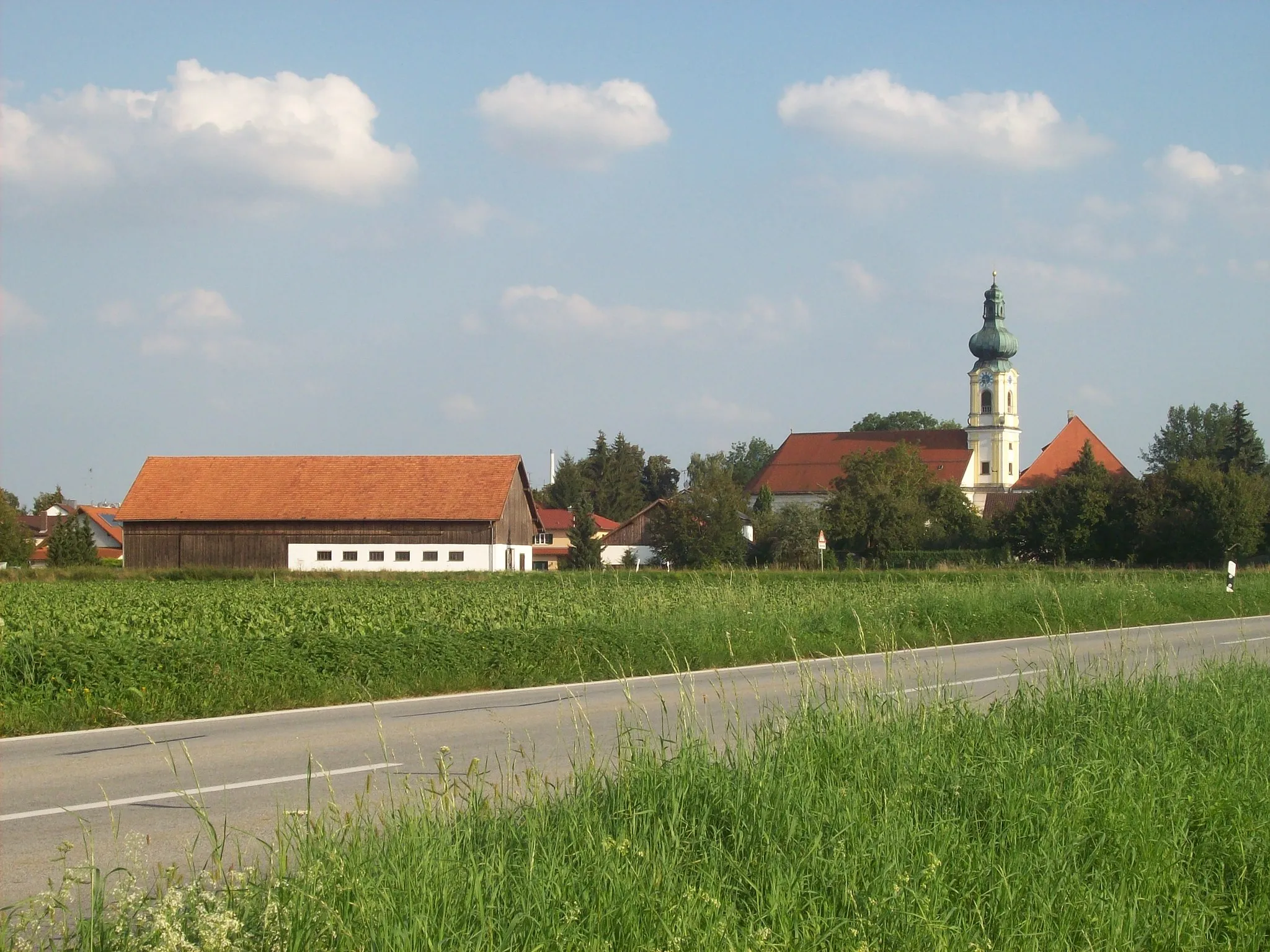 Photo showing: Michaelsbuch, Gemeinde Stephansposching, Ansicht von Norden