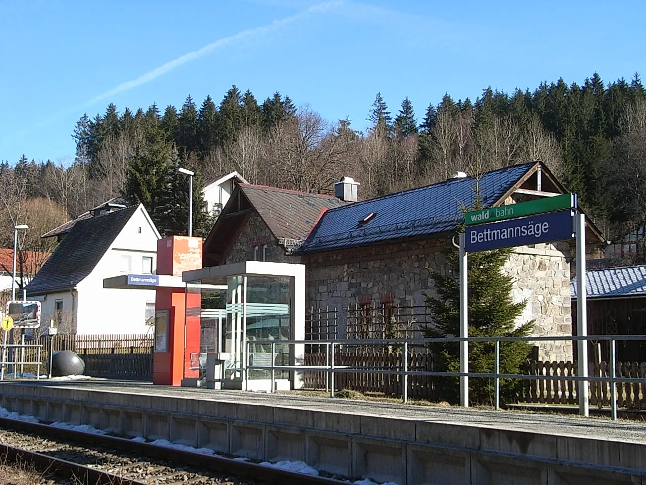 Photo showing: Bettmannsäge train station.
