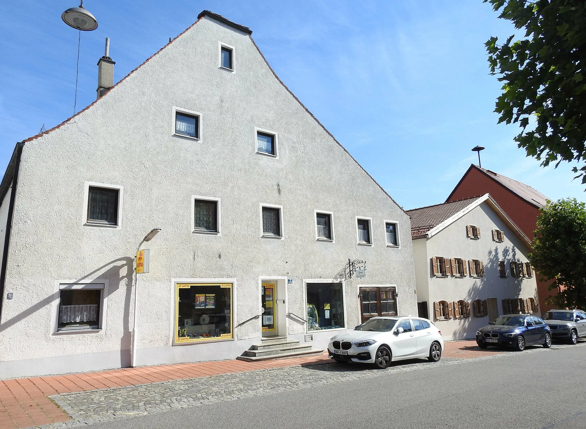 Photo showing: Marktplatz 7 in Teisbach, Dingolfing