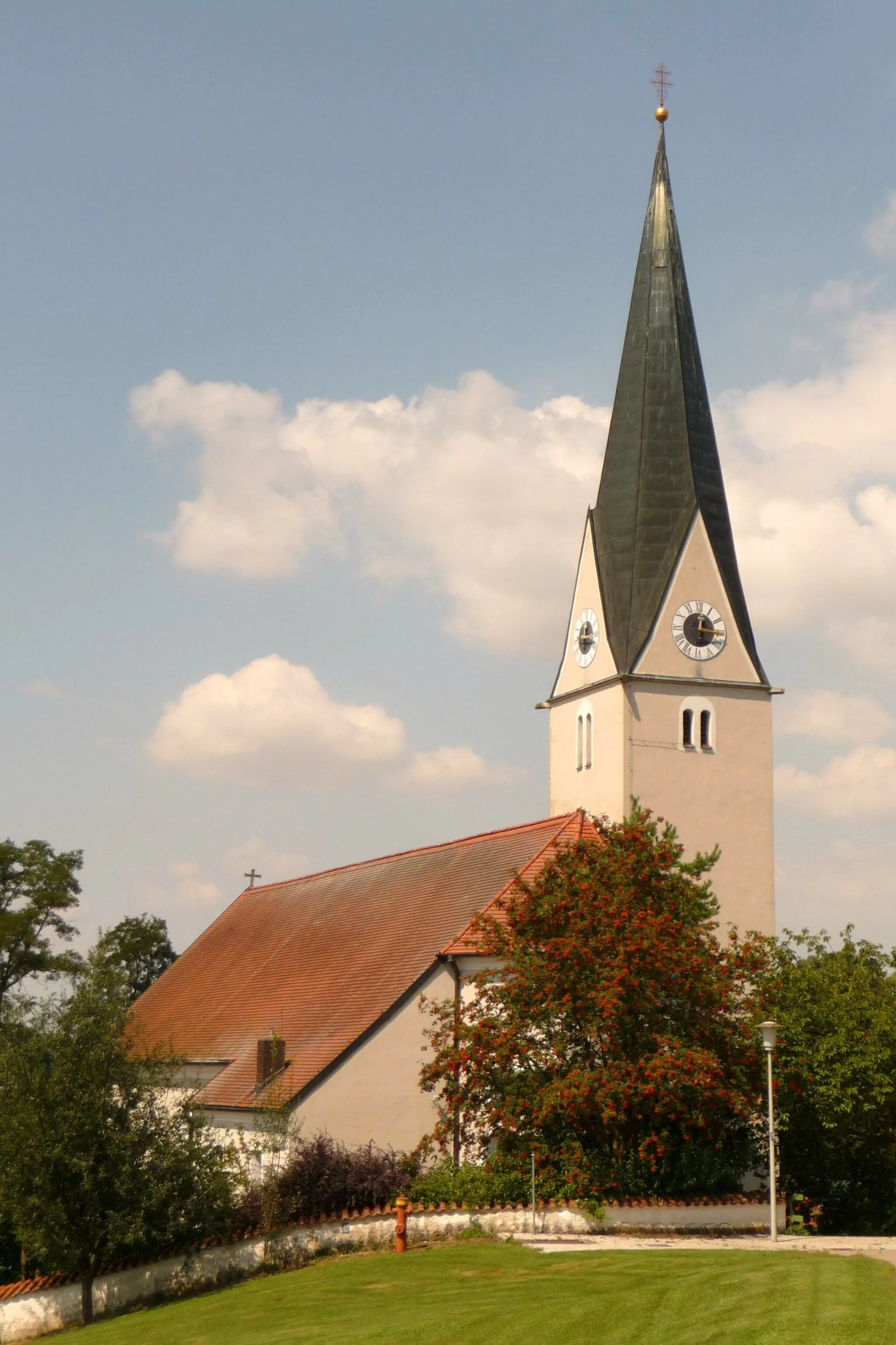 Photo showing: Die Pfarrkirche Mariä Himmelfahrt in Perkam