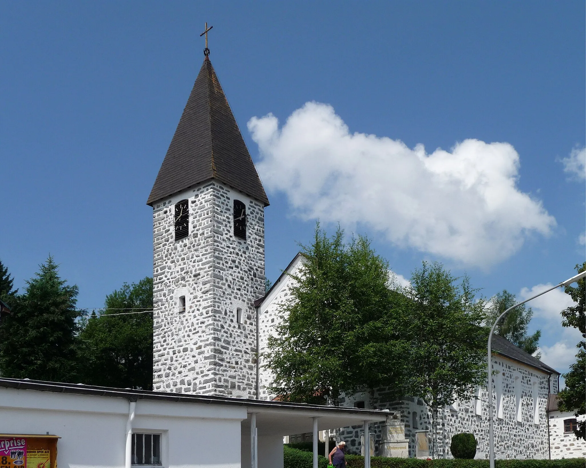 Photo showing: Die Pfarrkirche St. Karl Borromäus in Philippsreut