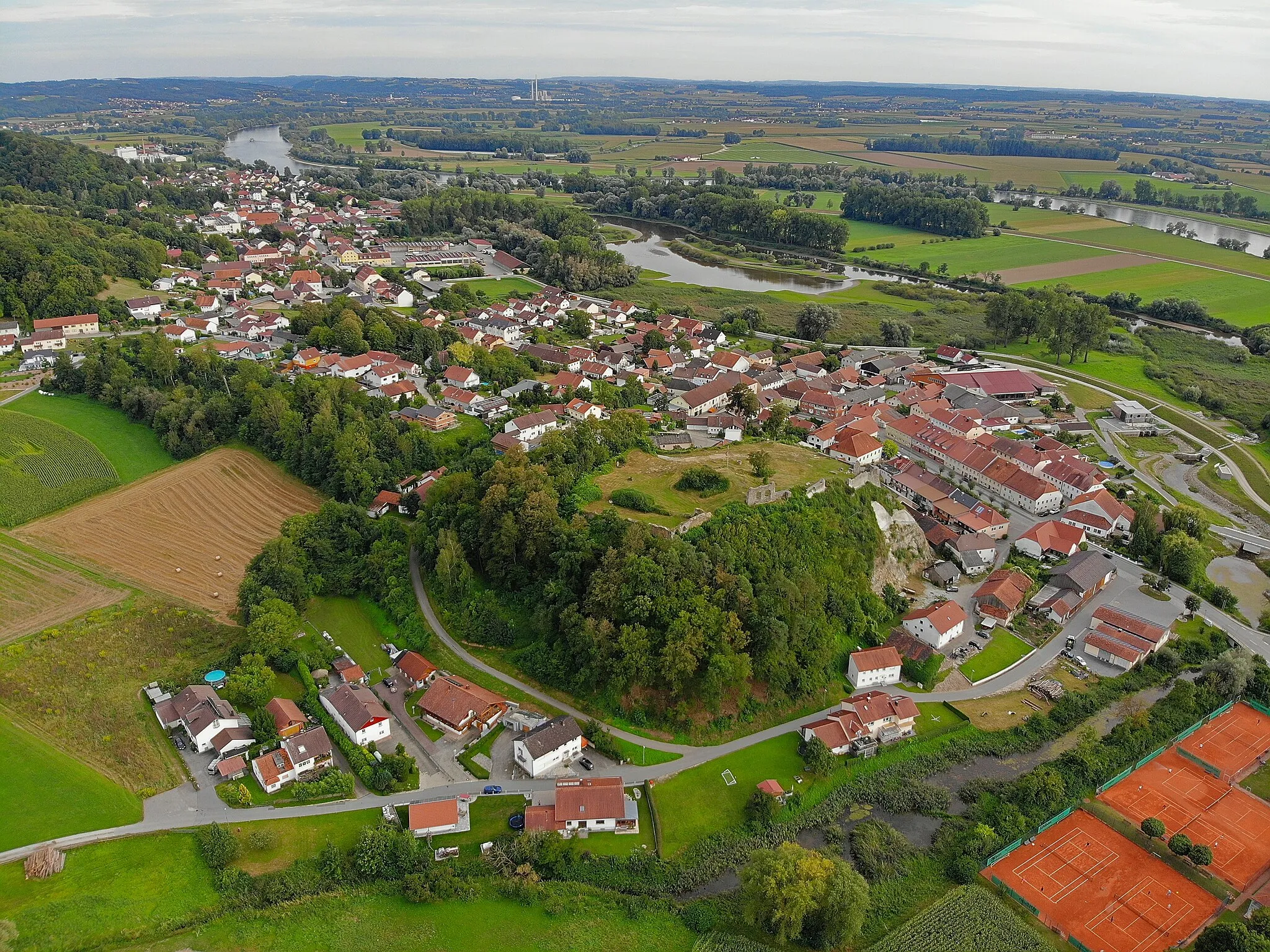 Photo showing: Winzer (Niederbayern) Luftaufnahme (2020)