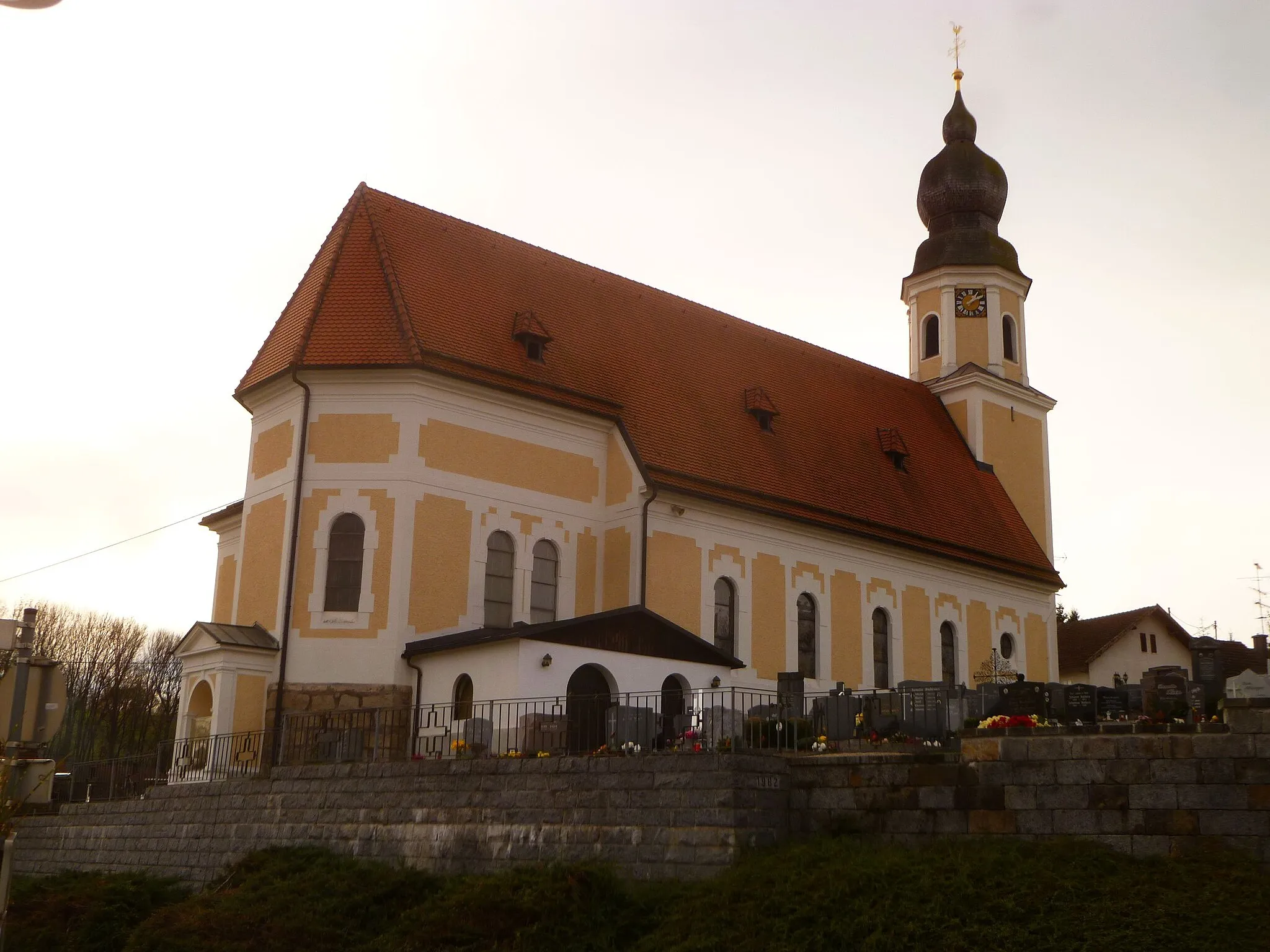 Photo showing: Kath. Pfarrkirche hl. Petrus