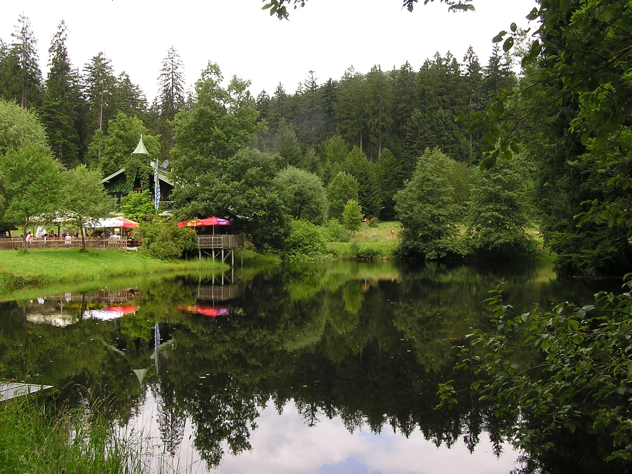 Photo showing: The “Schwellhausl”, a former timber rafting logging dam near Zwiesel.