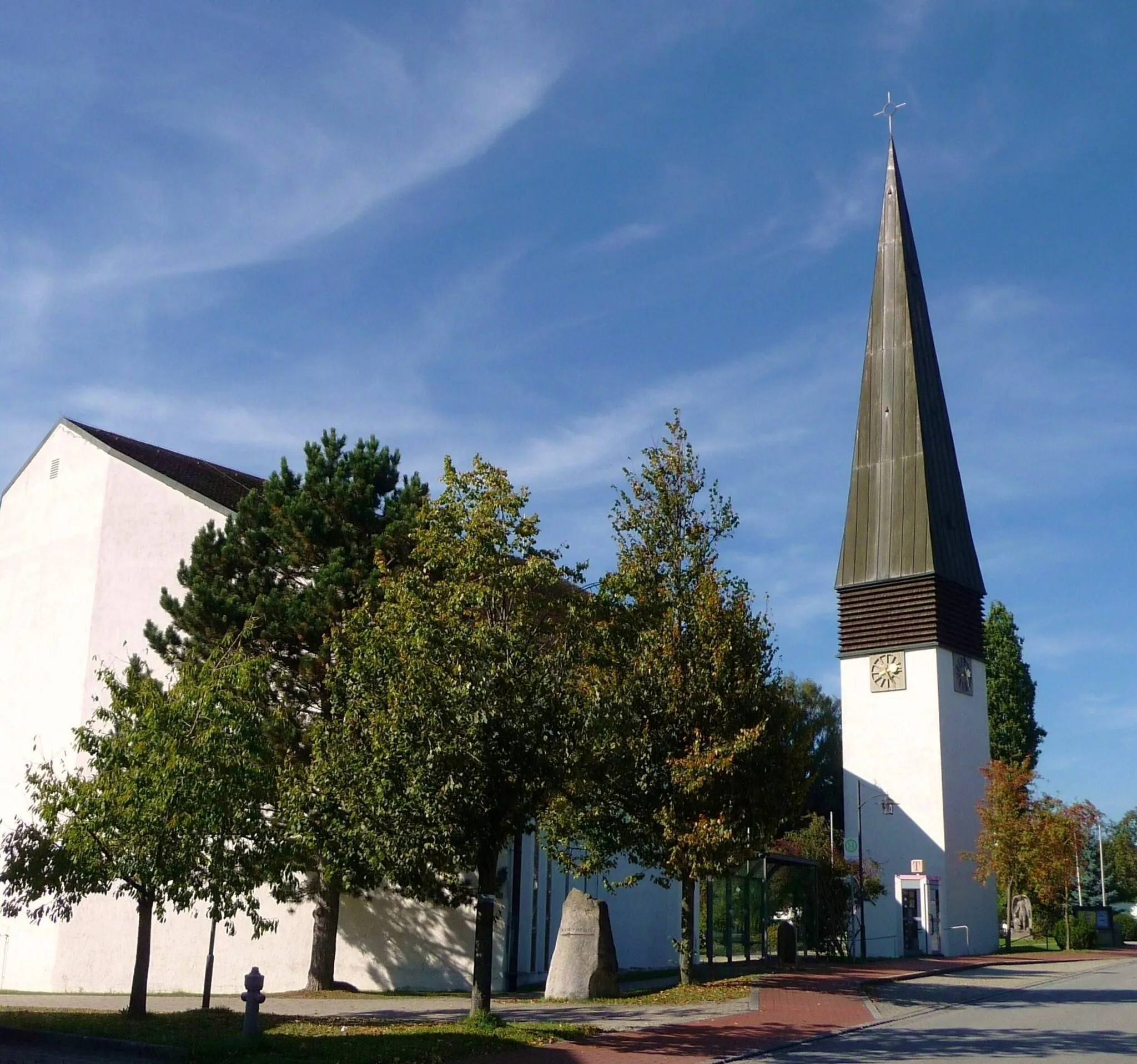 Photo showing: Die Pfarrkirche St. Laurentius in Hohenthann