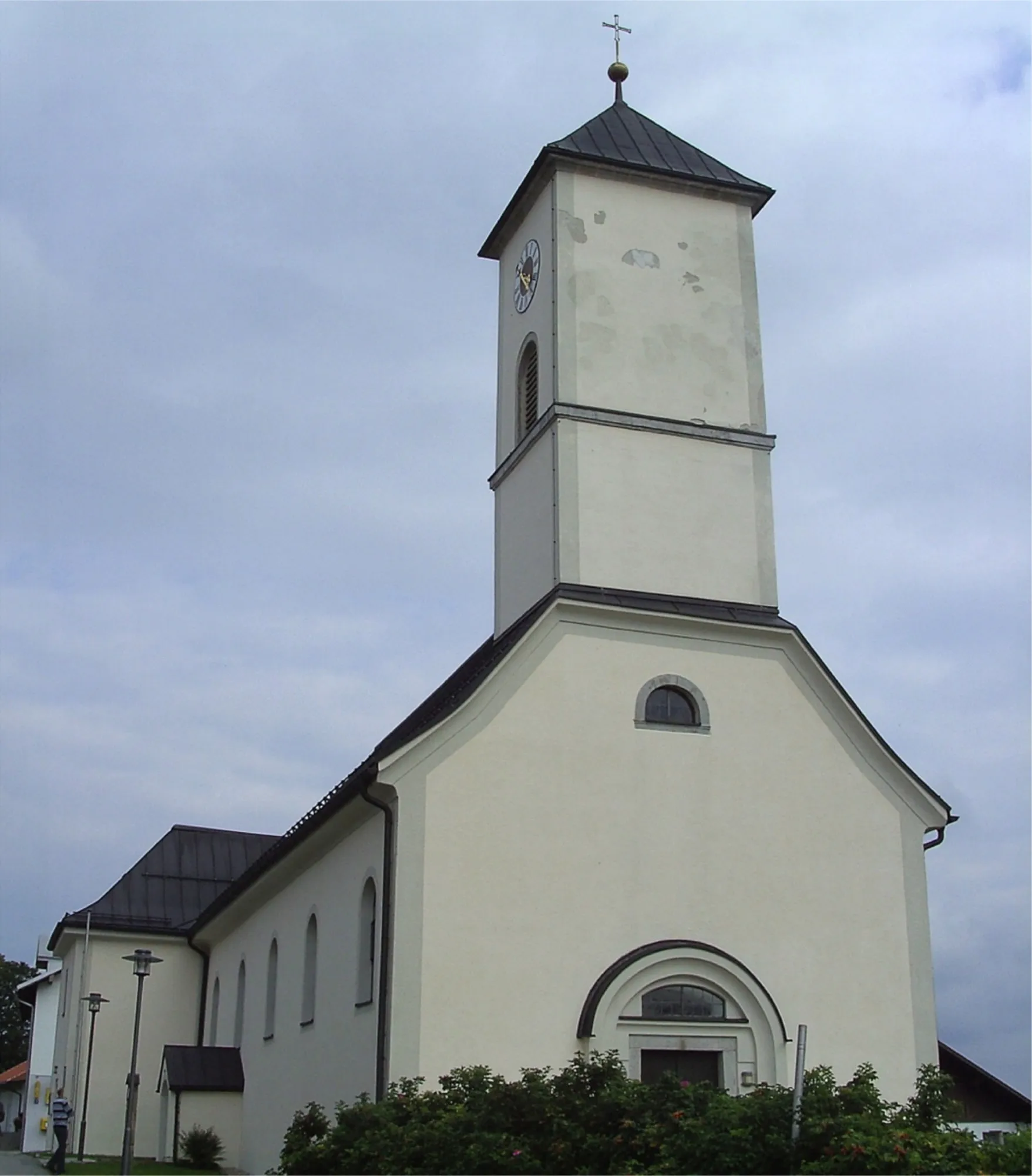 Photo showing: Mauth (Lower Bavaria), view of St Leopold Parish Church from west.