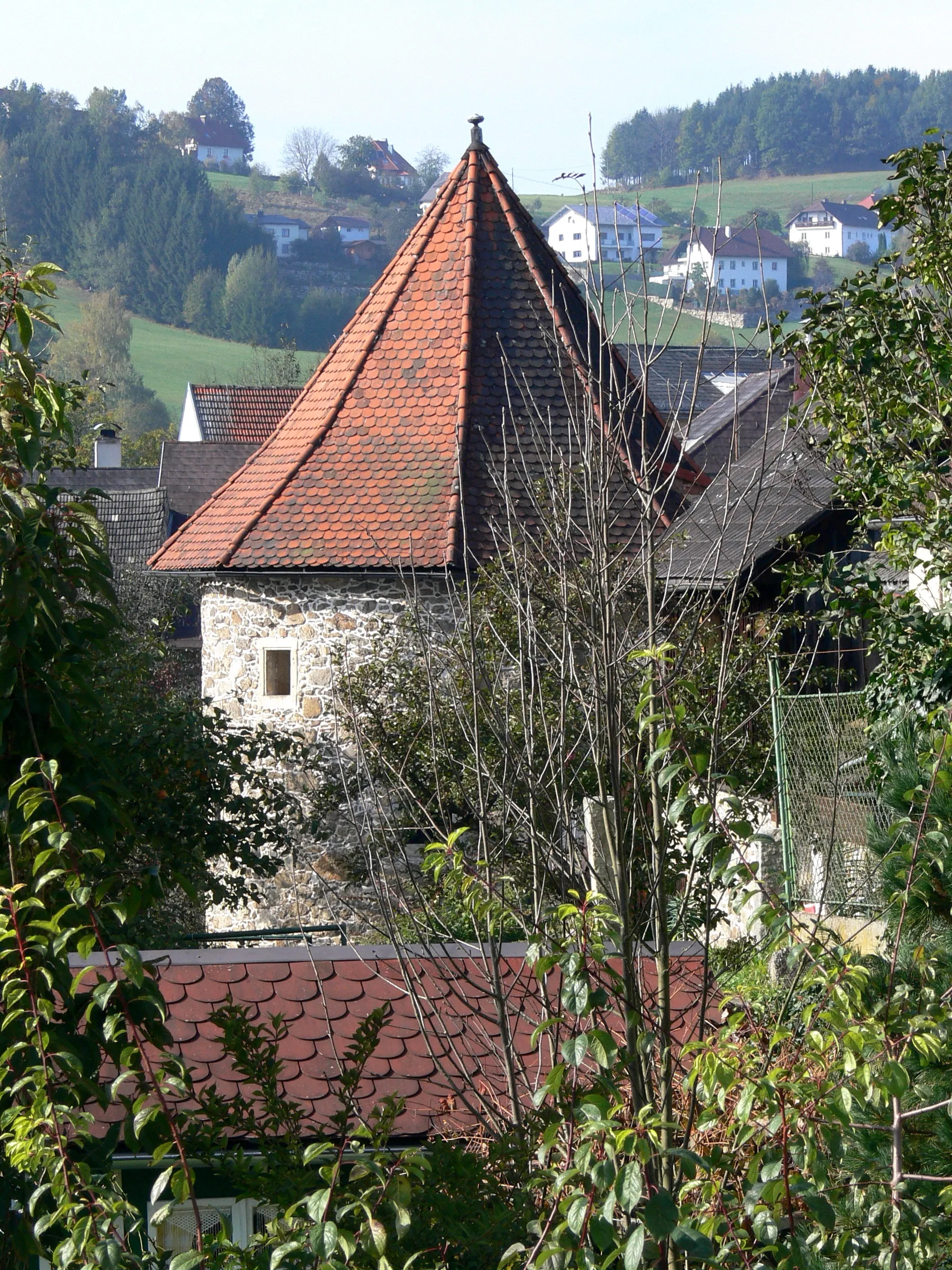 Photo showing: Haslach an der Mühl. Tower at the town walls.
