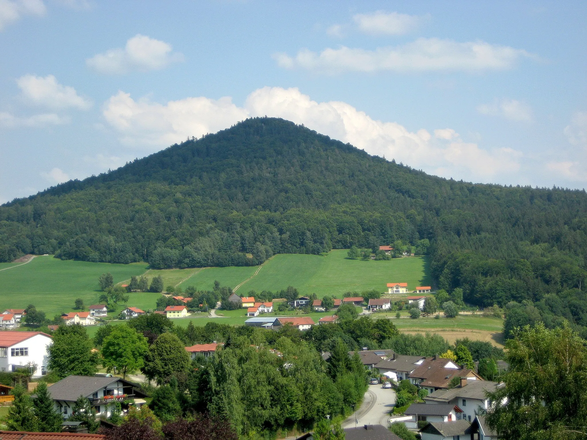 Photo showing: The Staffelberg near Hauzenberg in Lower Bavaria