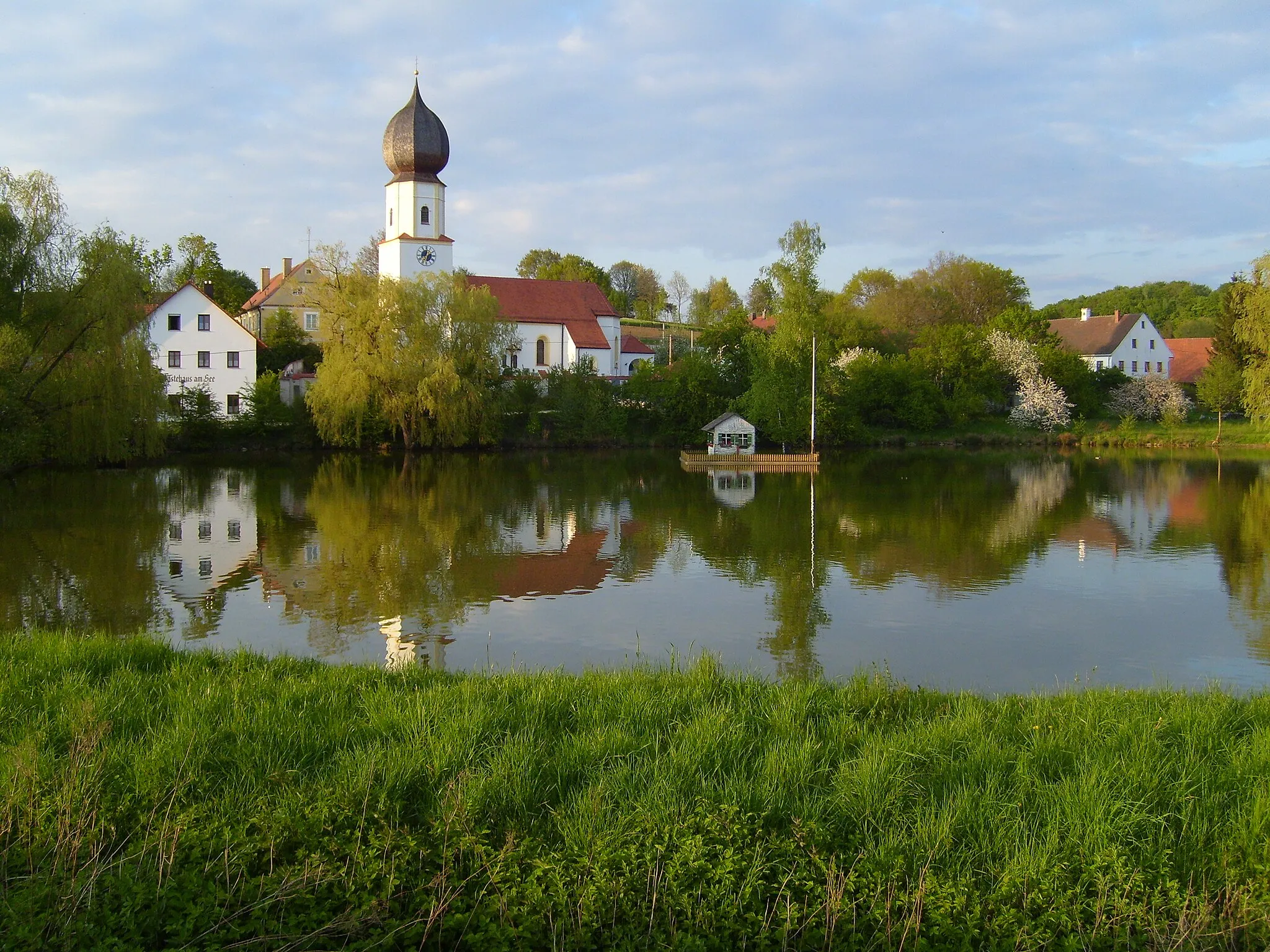 Photo showing: Lake at Semerskirchen, Bavaria, Germany