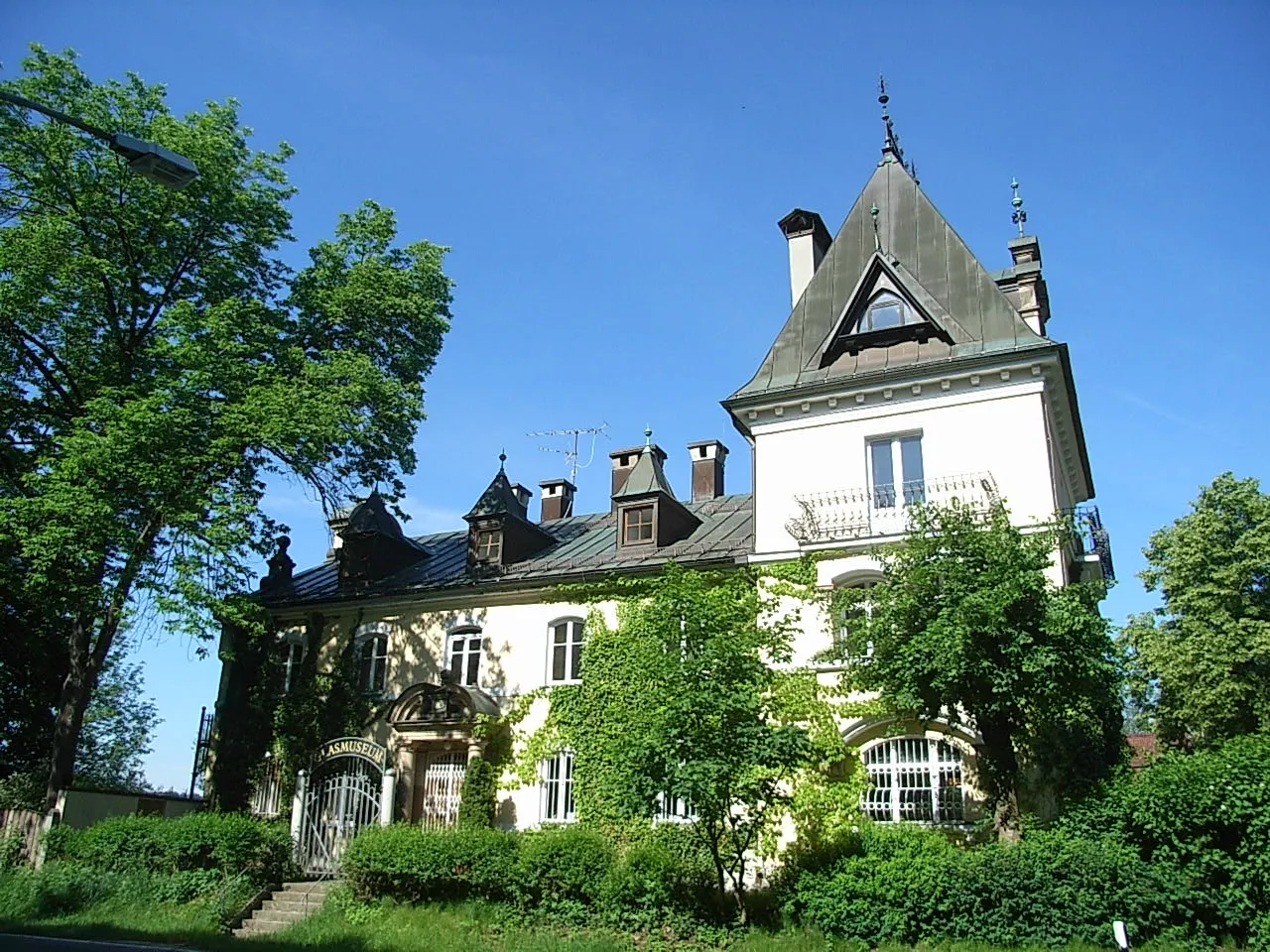 Photo showing: Theresienthal, Glasmuseum