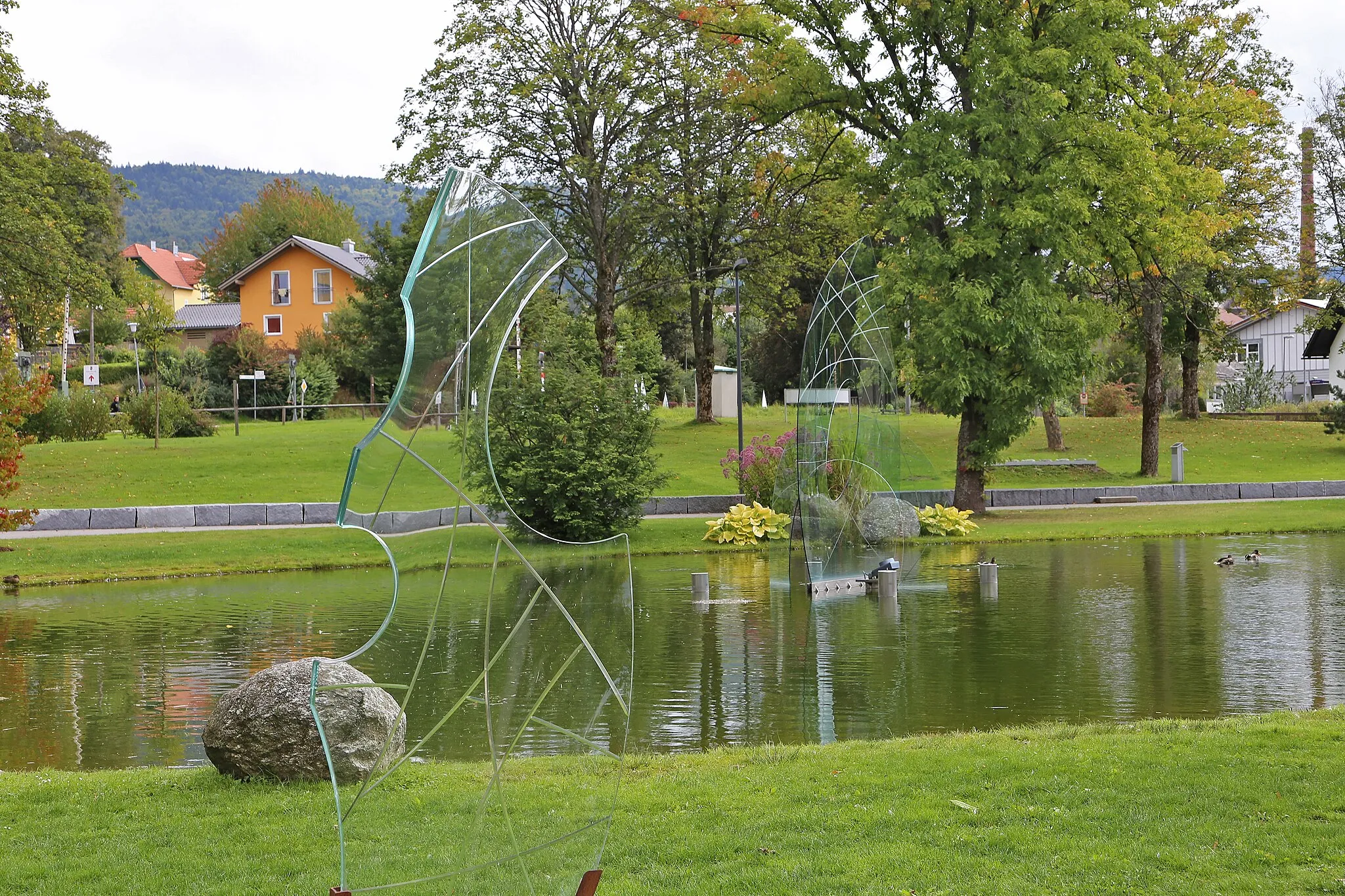 Photo showing: Sculptures of glass in Frauenau, Bavaria.