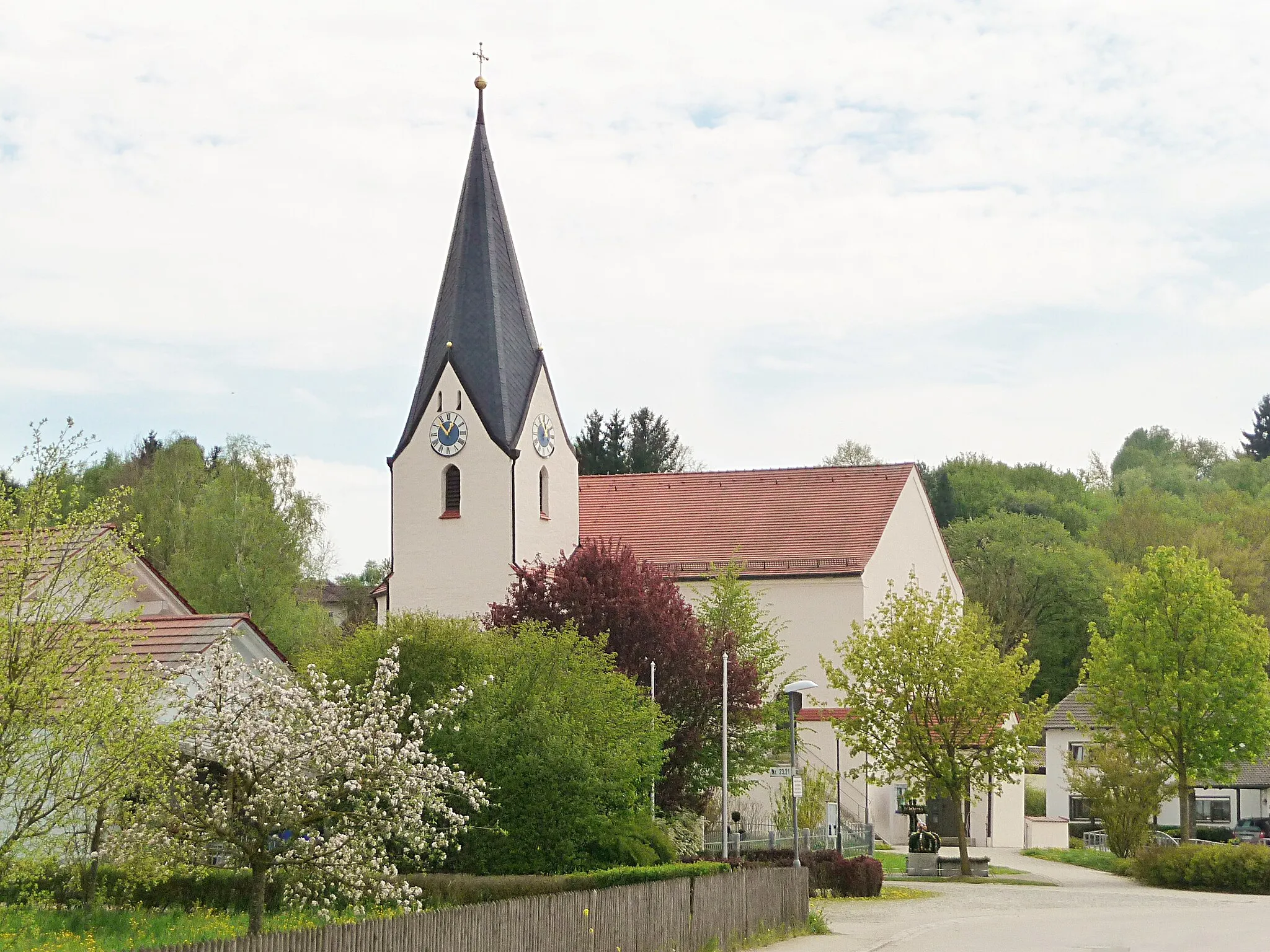 Photo showing: Die Kirche St. Petrus in Bubach