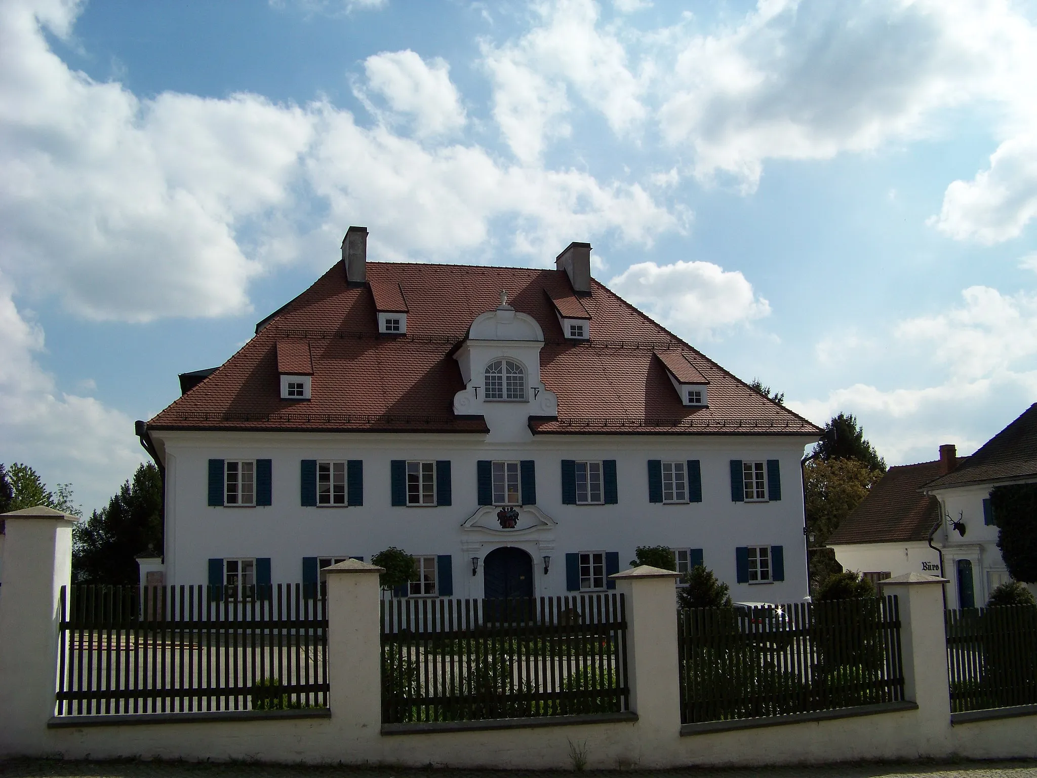 Photo showing: Hohenthann, Bauhausstraße 1. Schloss. Walmdachbau, 2. Hälfte 18. Jahrhundert.