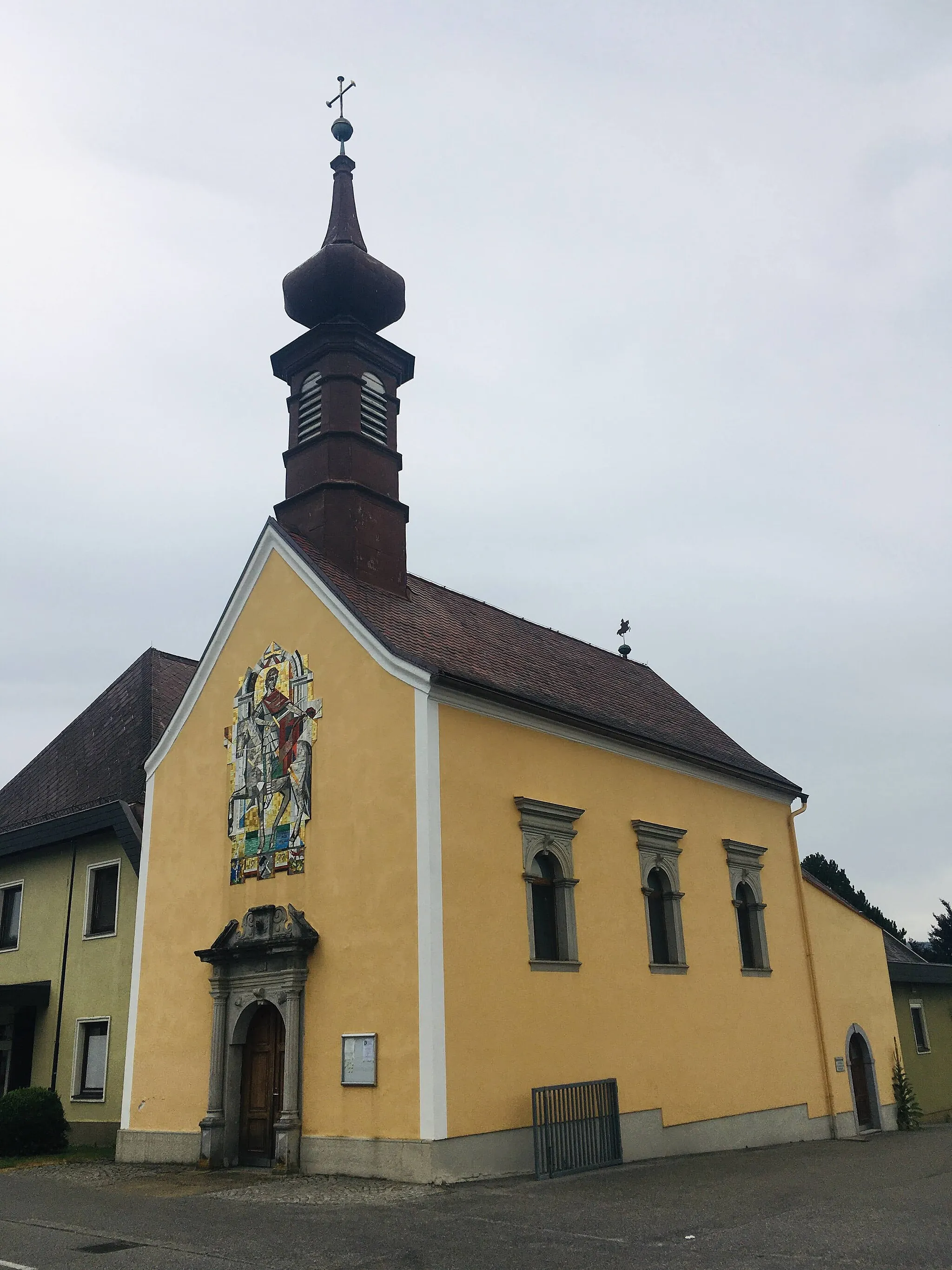 Photo showing: Kath. Filialkirche hl. Martin vom Südwesten gesehen