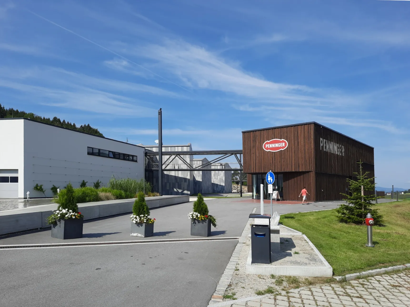 Photo showing: Firmensitz und Besucherzentrum der Alten Hausbrennerei Penninger in Waldkirchen.