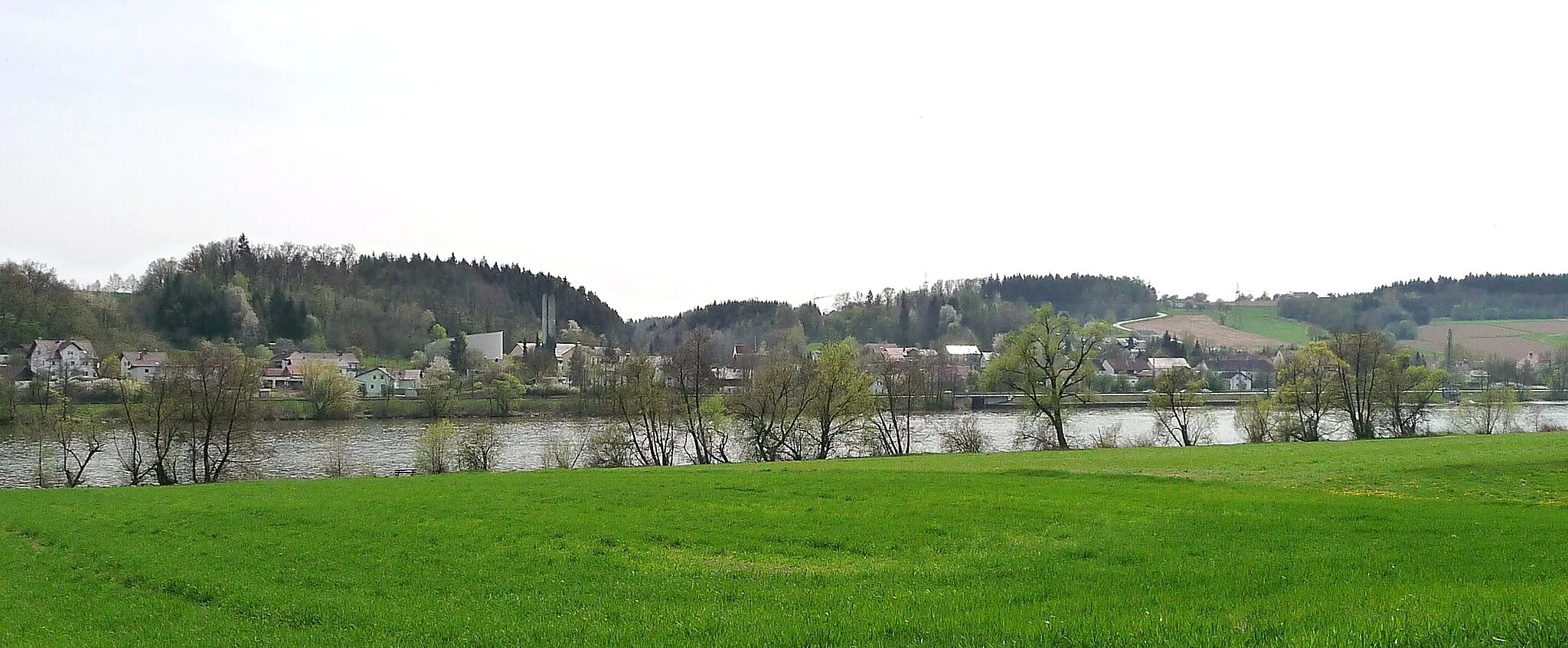 Photo showing: Blick auf Sandbach an der Donau